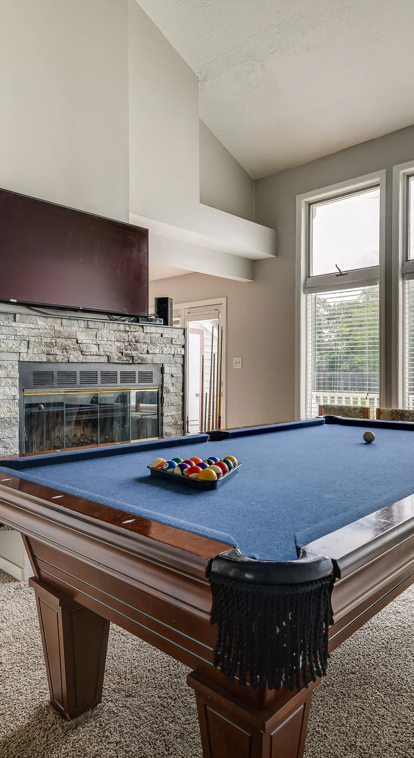 Near Big Boulder Mtn! Home w/ Fireplace & Games