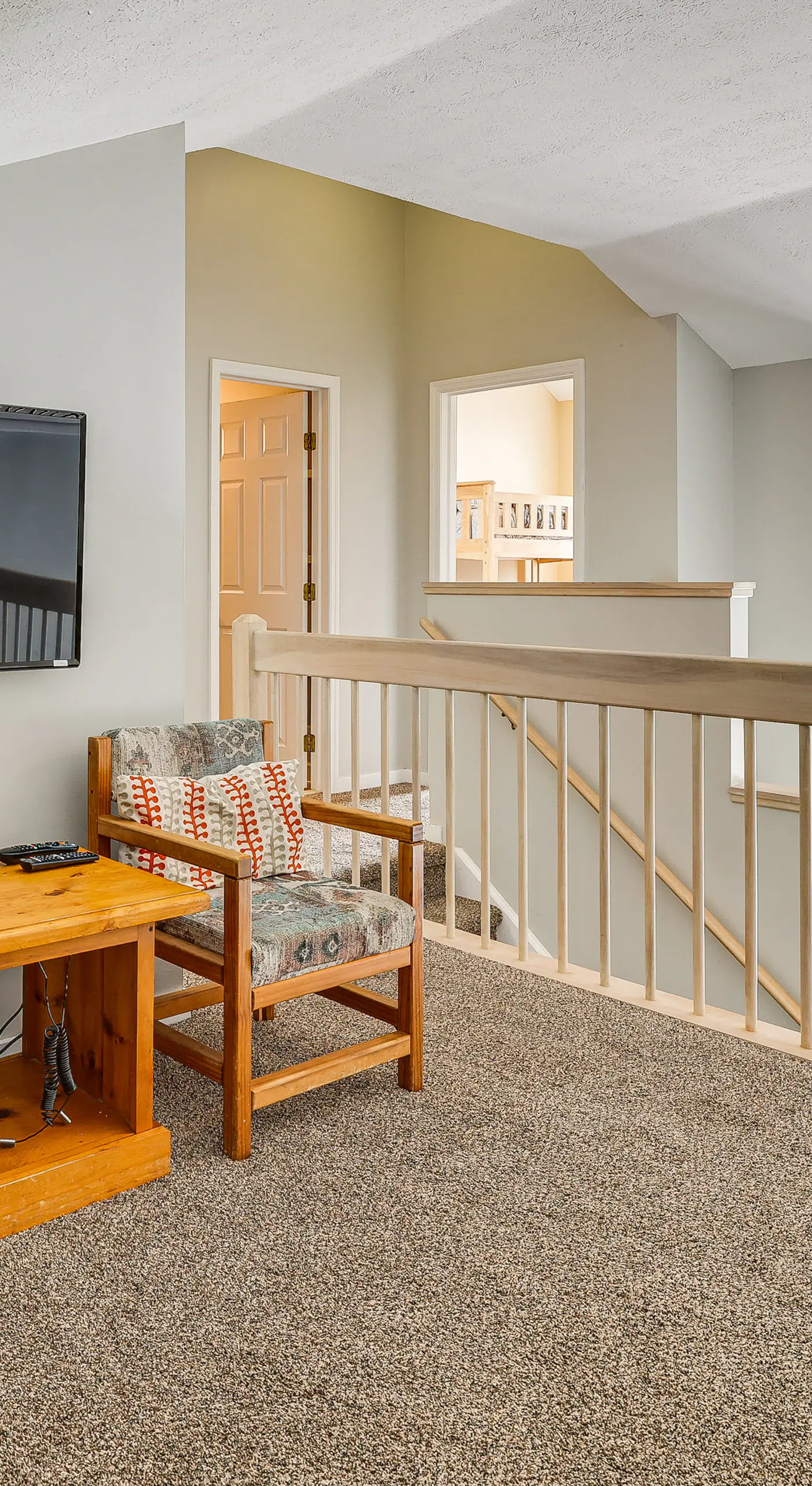 Near Big Boulder Mtn! Home w/ Fireplace & Games