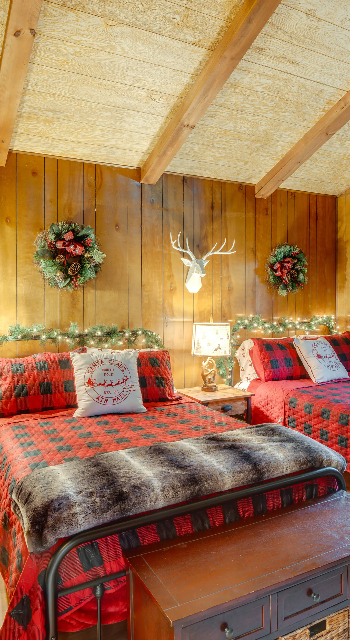 1 Mi to Gouldsboro State Park: Cabin w/ Deck!