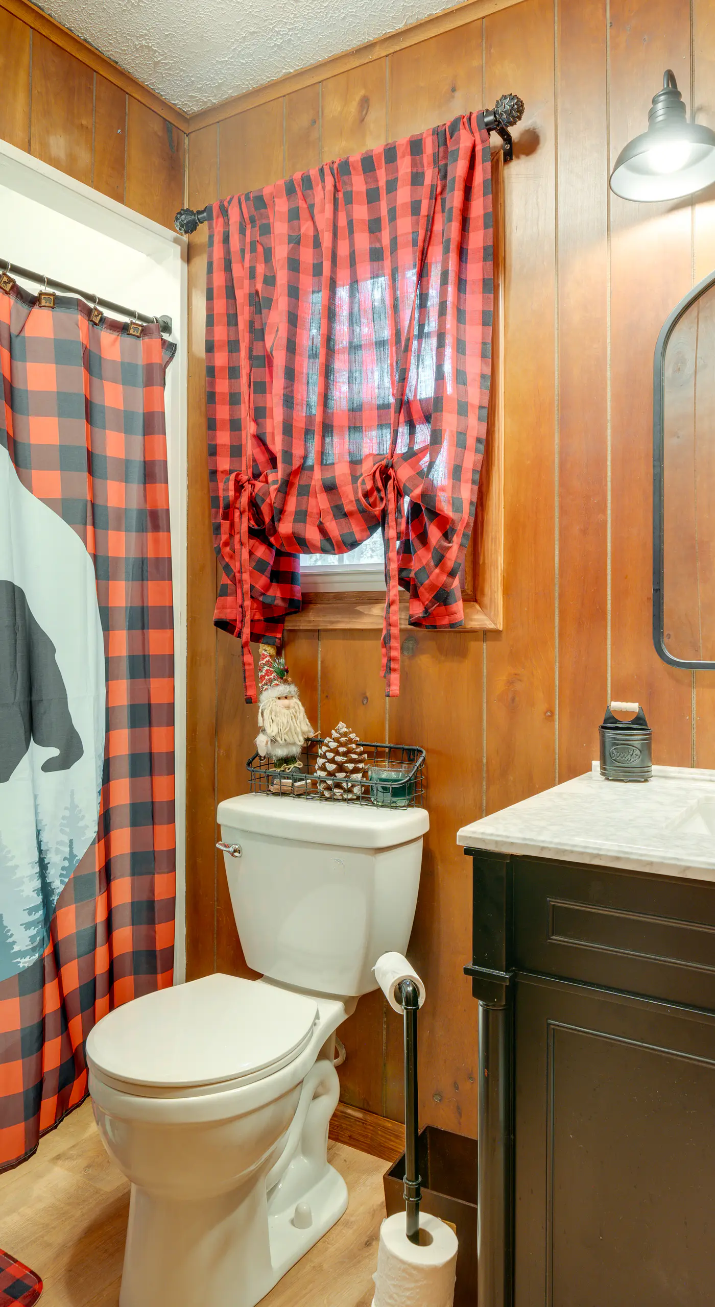 1 Mi to Gouldsboro State Park: Cabin w/ Deck!