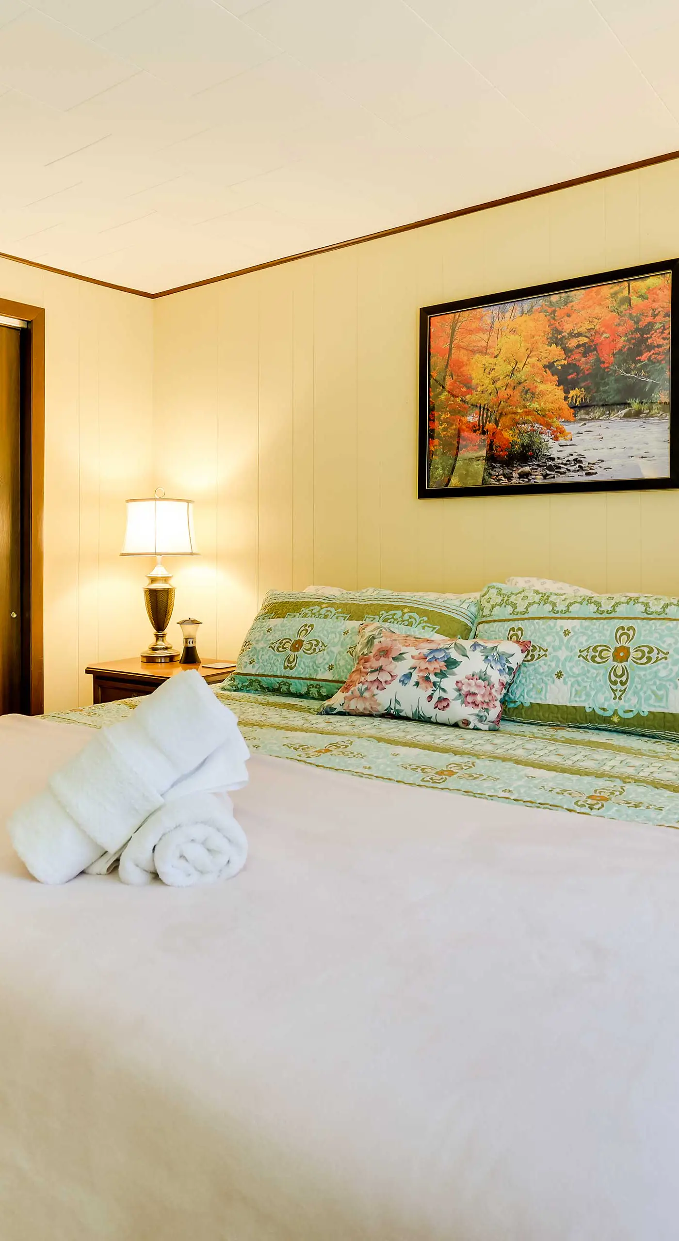 Hike, Swim, Ski & More: Home in Arrowhead Lakes!