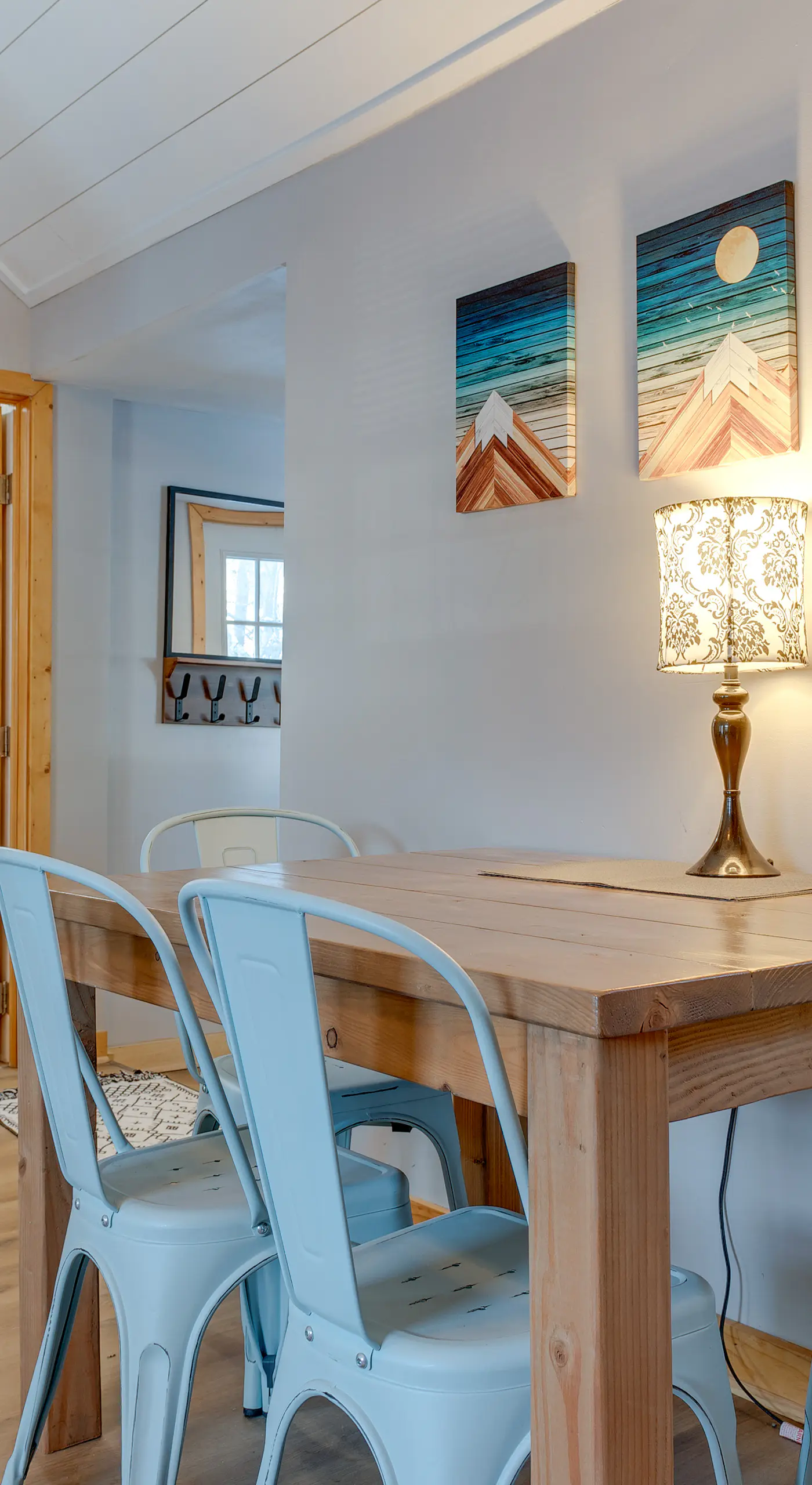 Pocono Couple's Getaway! Cute Cabin on 8 Acres