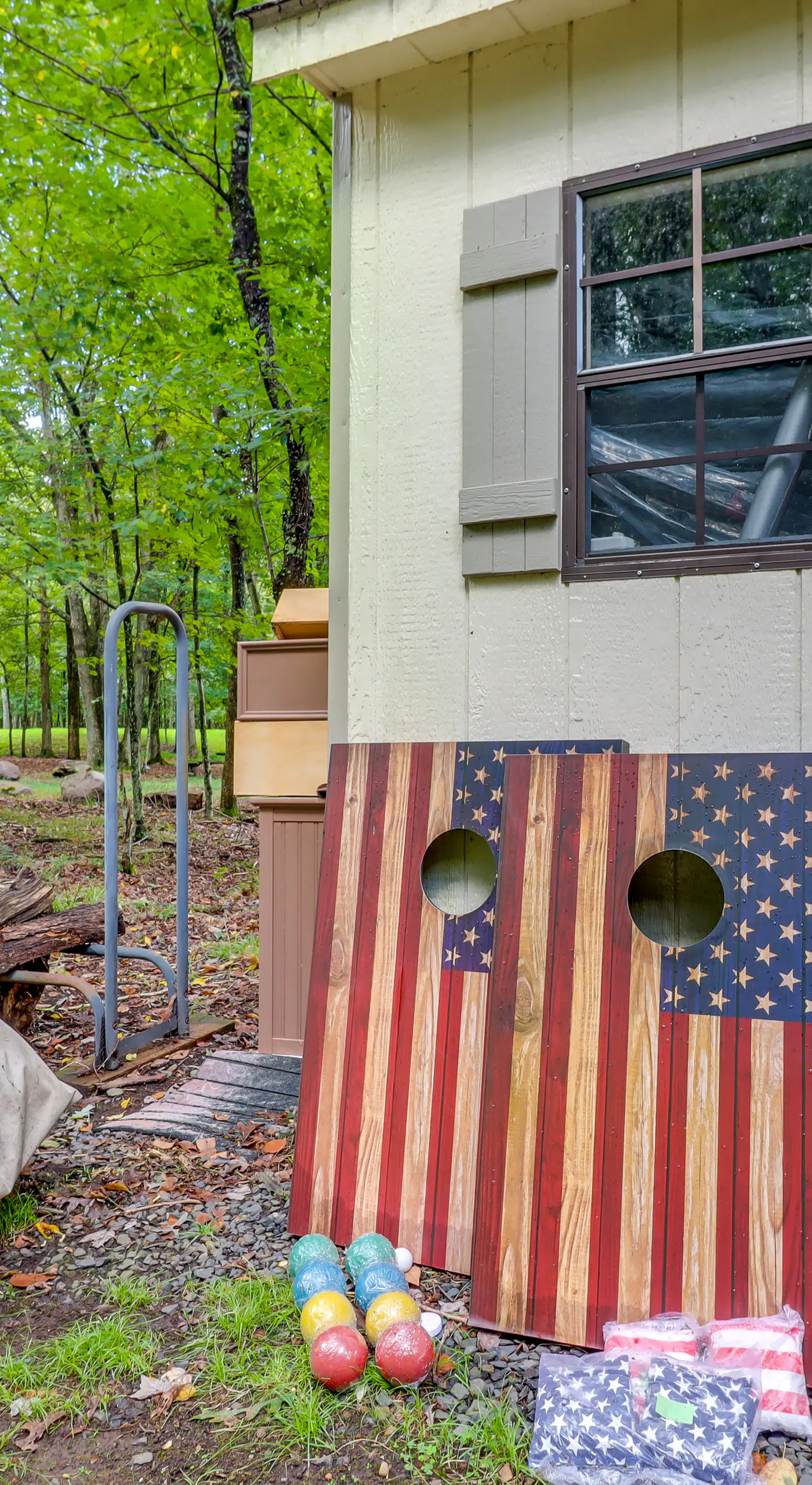 Deck, Fire Pit & Pool Access: Pennsylvania Home!