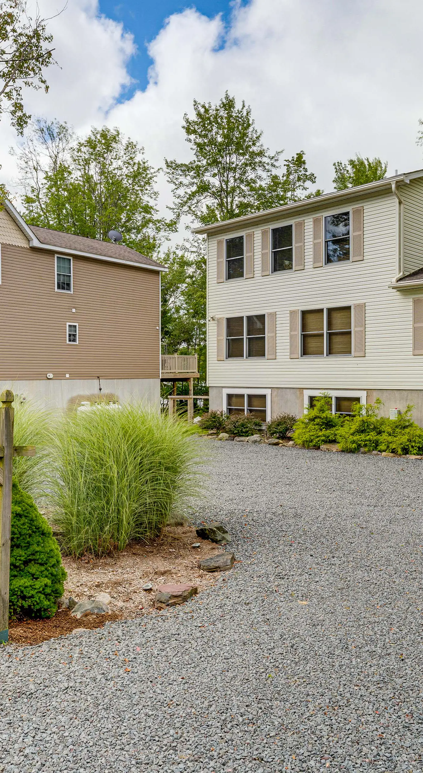 Lakefront Poconos Family Home w/ Pool Access