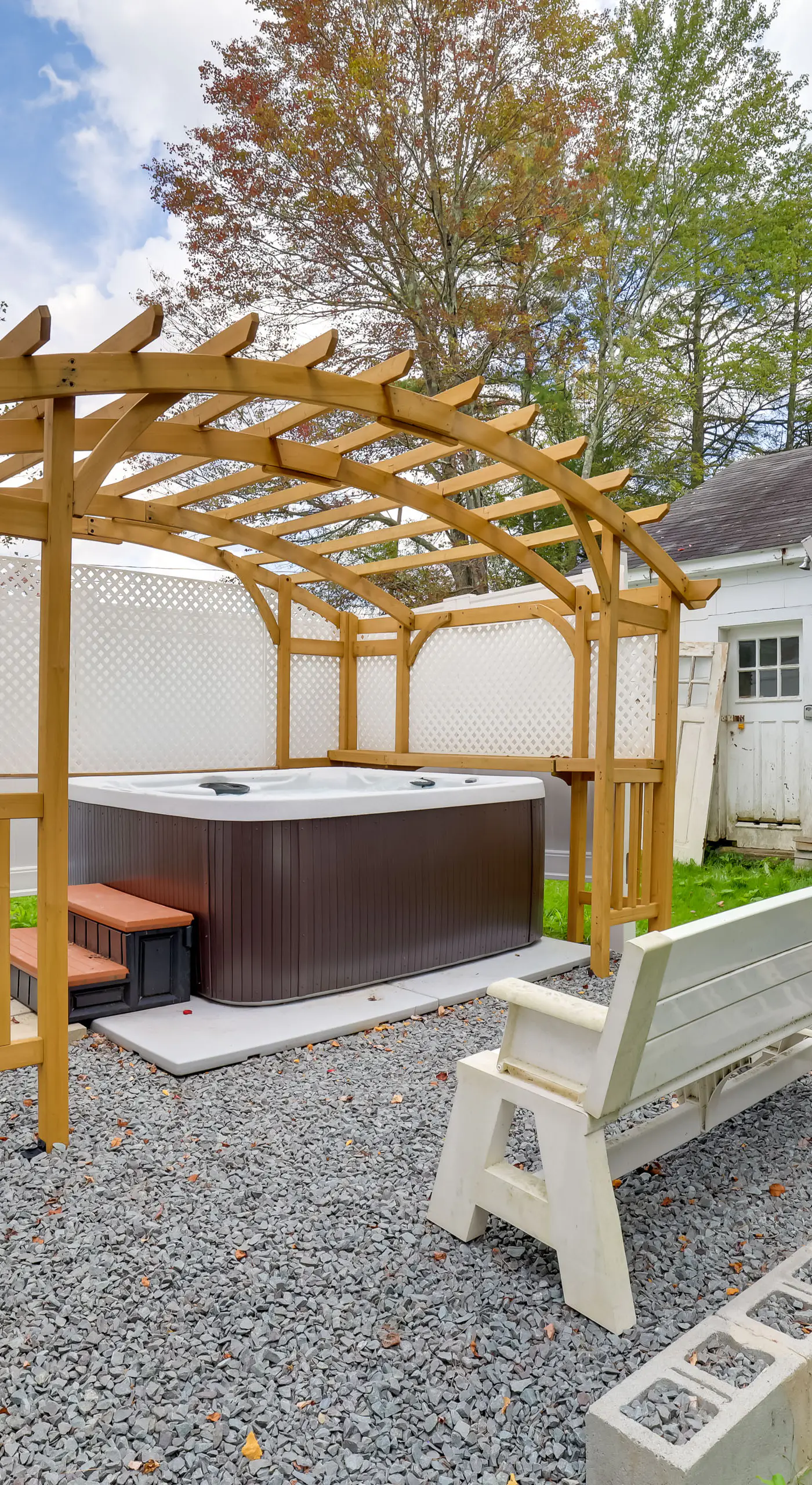 Explore the Poconos! Cozy Creekside Cabin w/ Patio