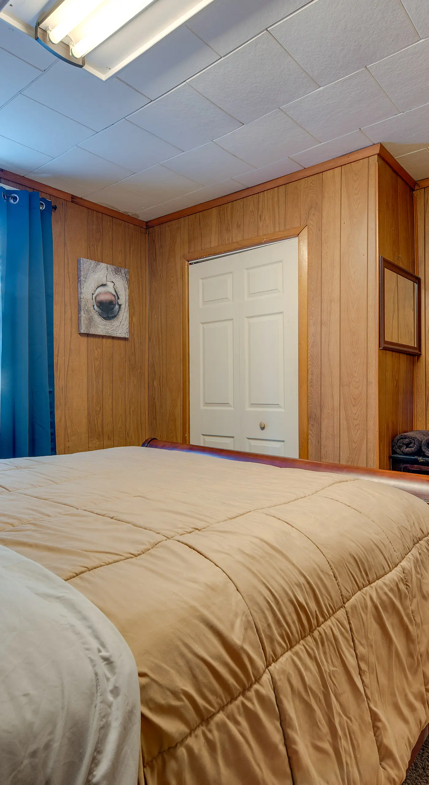 Explore the Poconos! Cozy Creekside Cabin w/ Patio