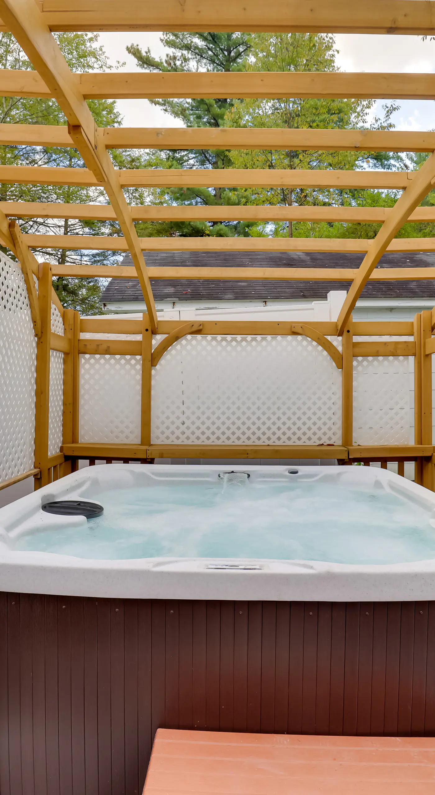 Explore the Poconos! Cozy Creekside Cabin w/ Patio