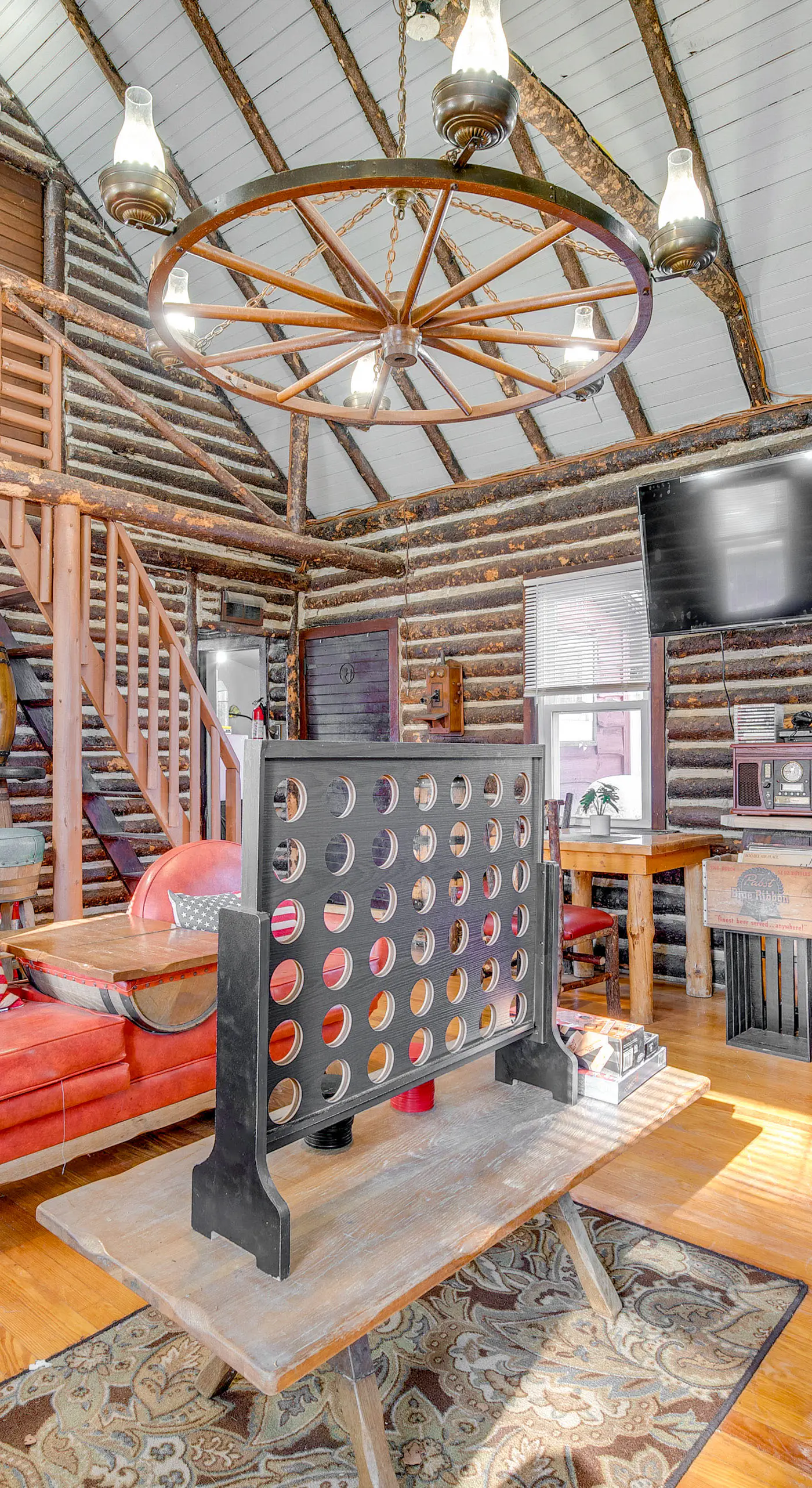 Easy Interstate Access: Original Poconos Log Cabin
