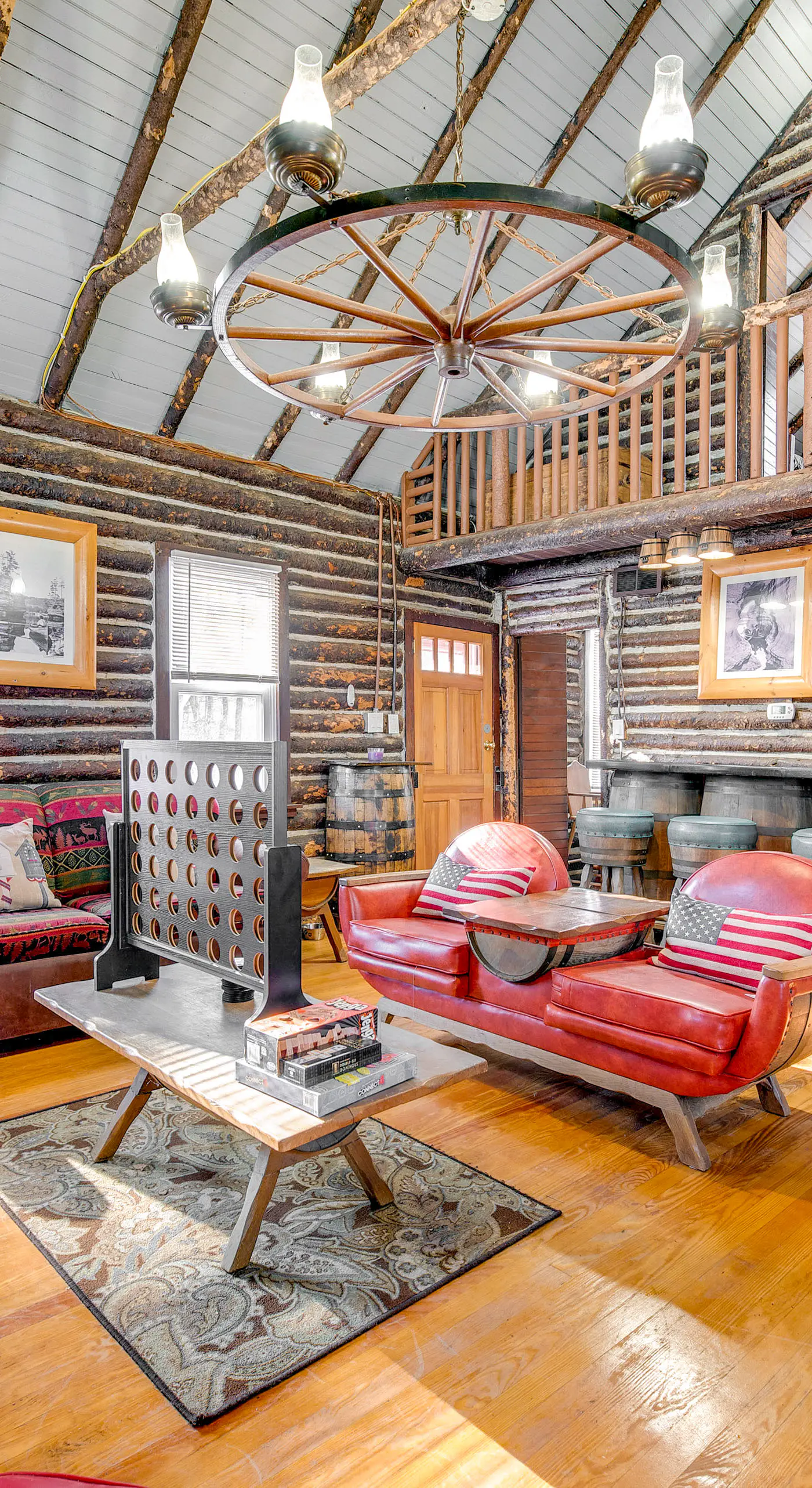 Easy Interstate Access: Original Poconos Log Cabin