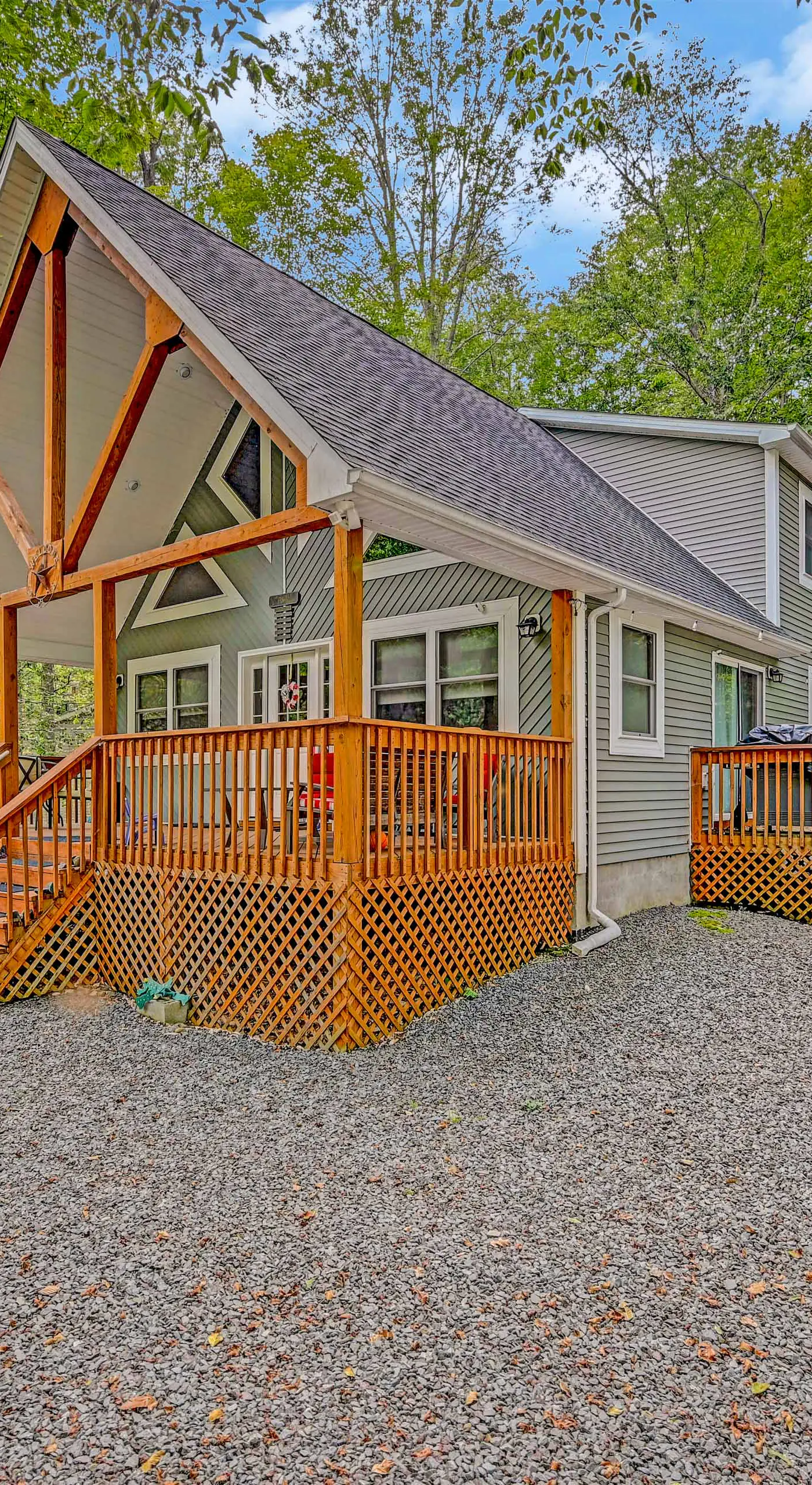 1 Mi to Beach: Pocono Lake Chalet w/ Decks