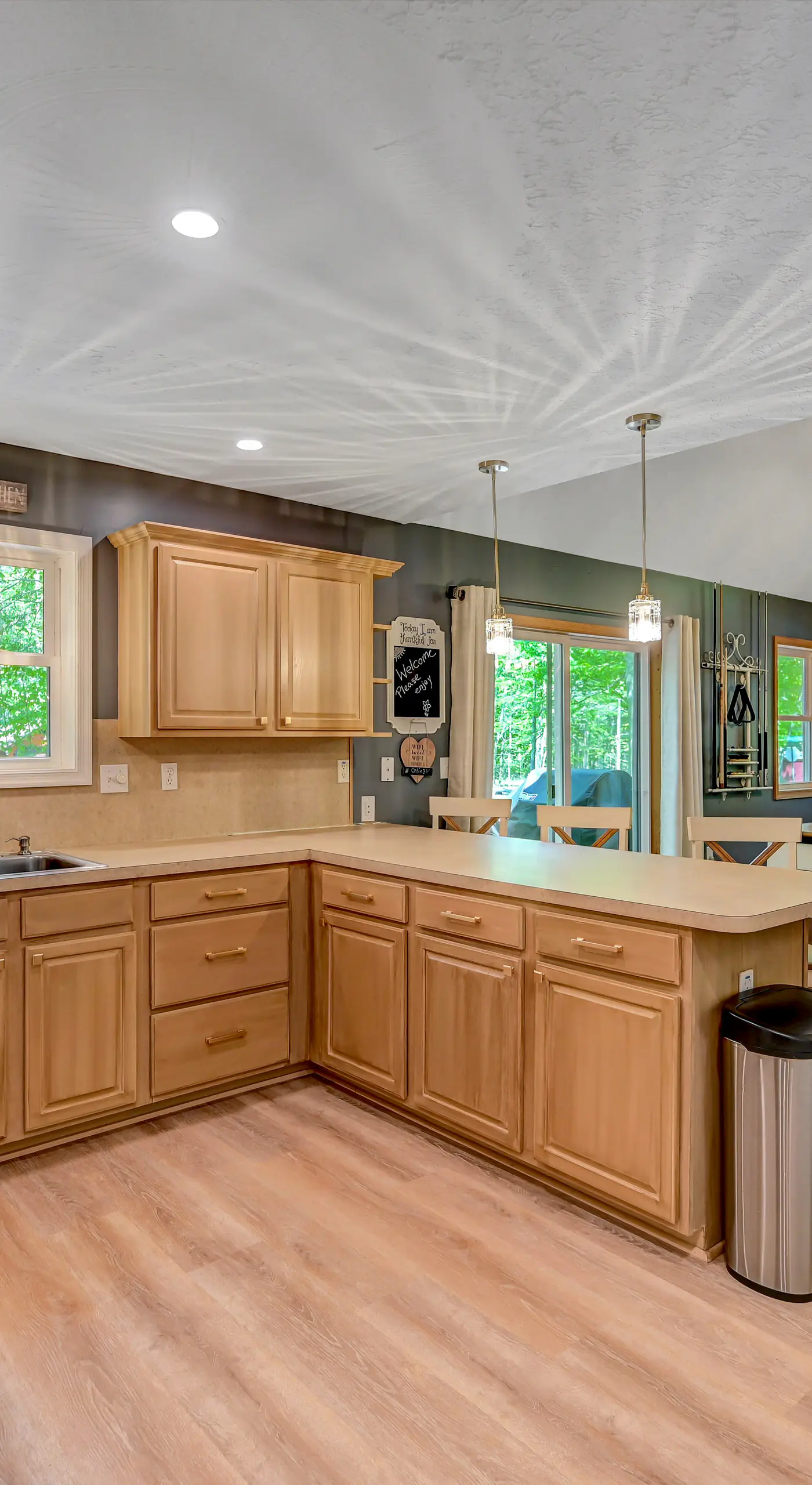 1 Mi to Beach: Pocono Lake Chalet w/ Decks