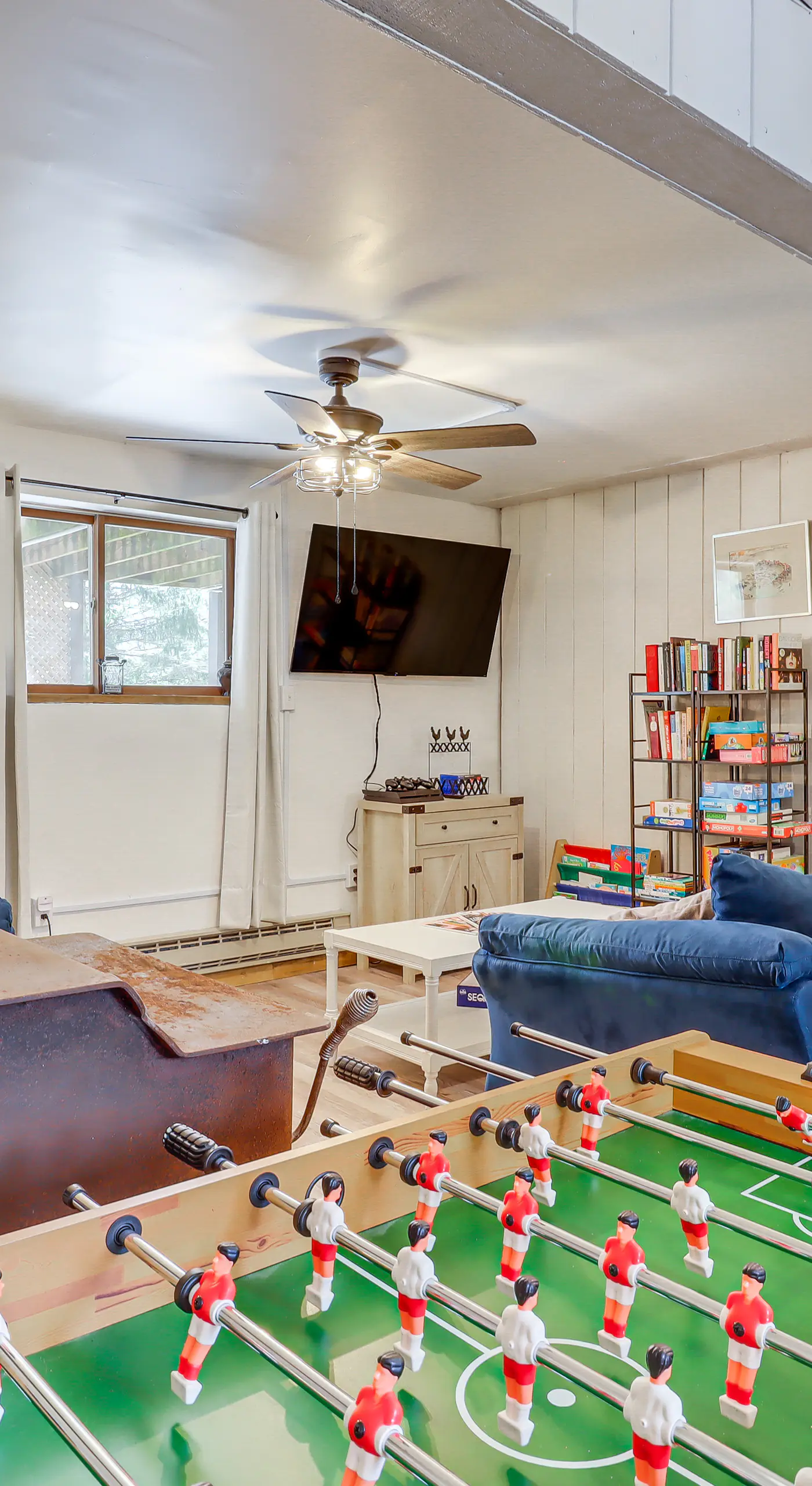 Lovely Tobyhanna Getaway w/ Game Room & Fire Pit!