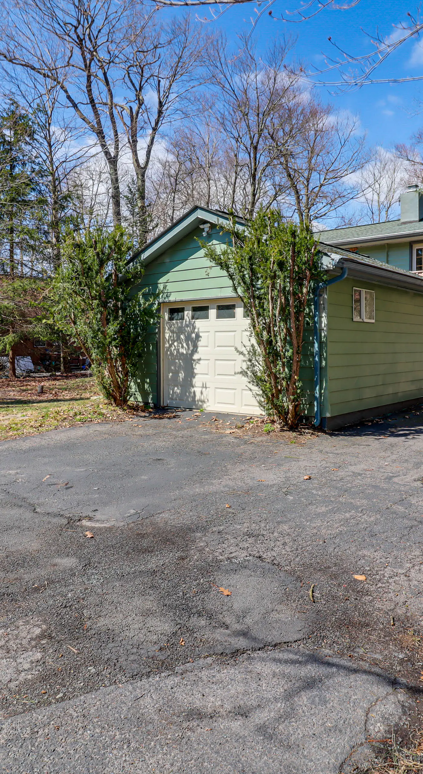 Lovely Tobyhanna Getaway w/ Game Room & Fire Pit!