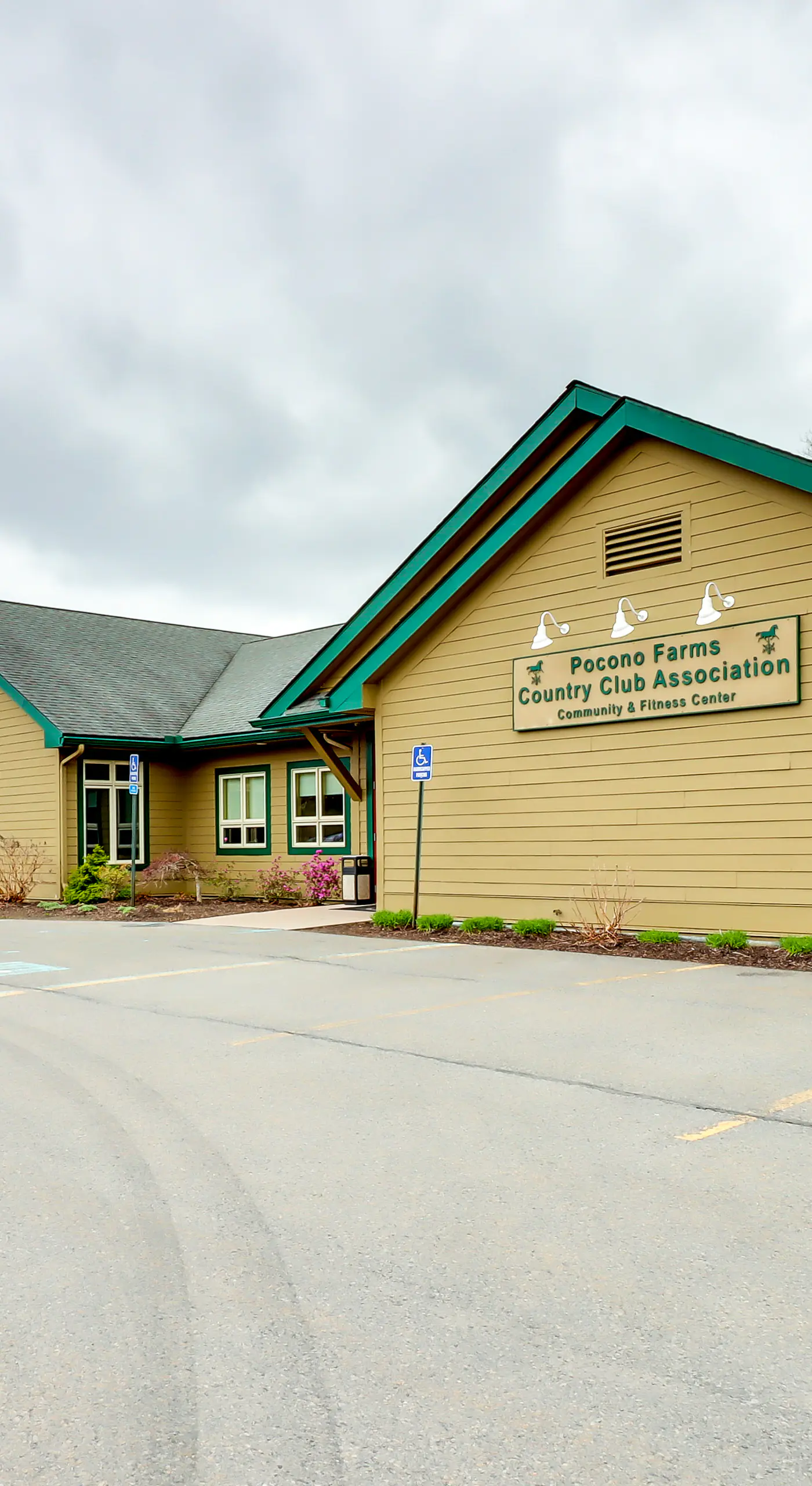 Lovely Tobyhanna Getaway w/ Game Room & Fire Pit!