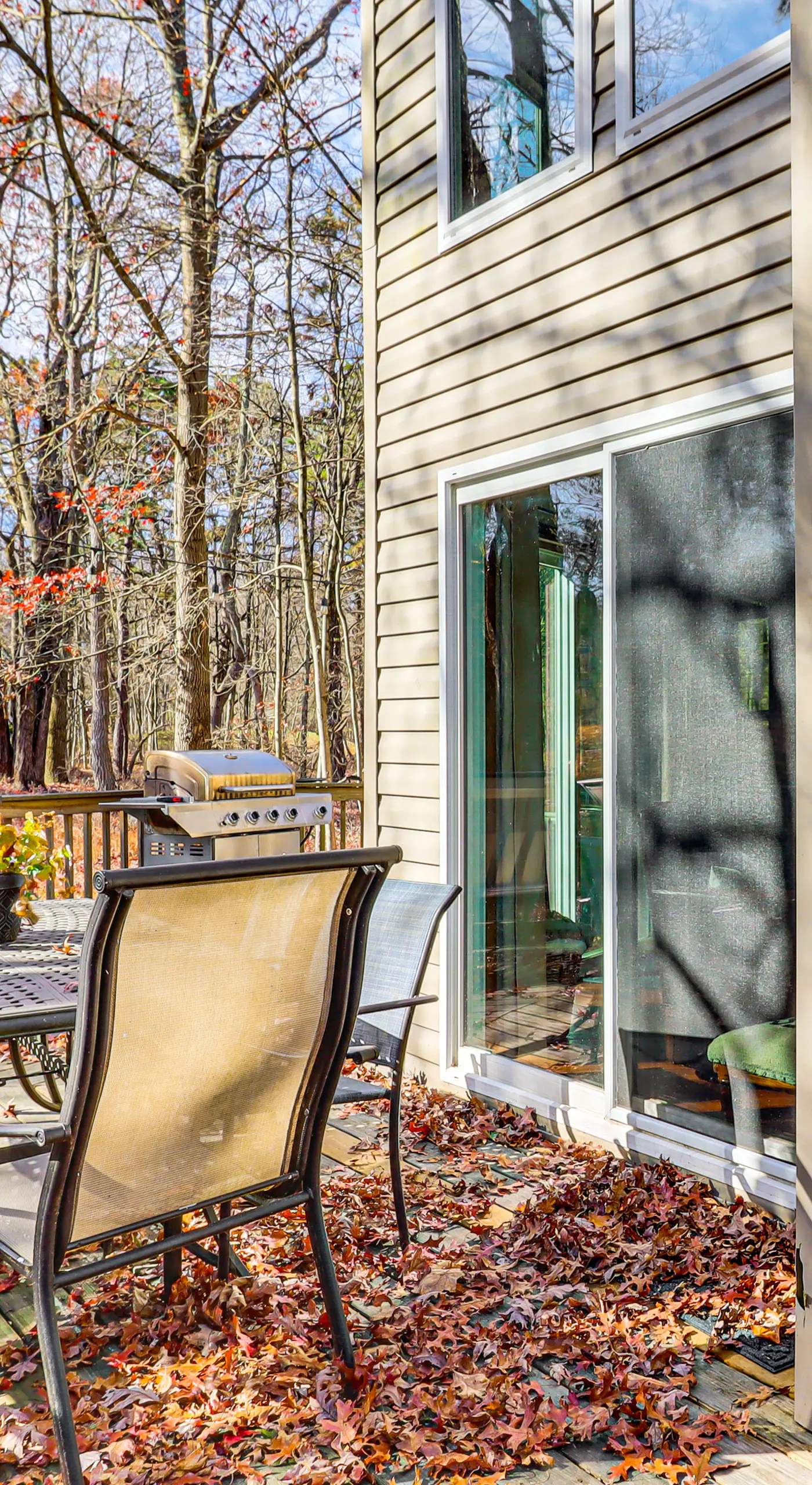 Serene Poconos Cabin w/ Hot Tub & Beach Access!
