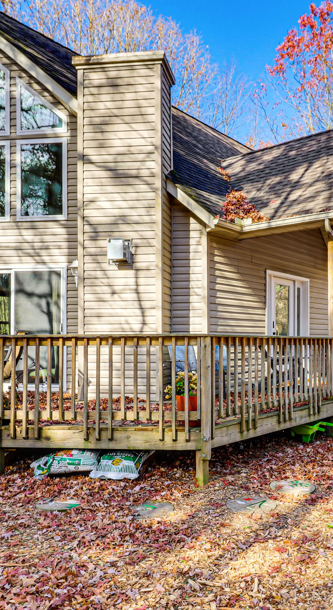Serene Poconos Cabin w/ Hot Tub & Beach Access!