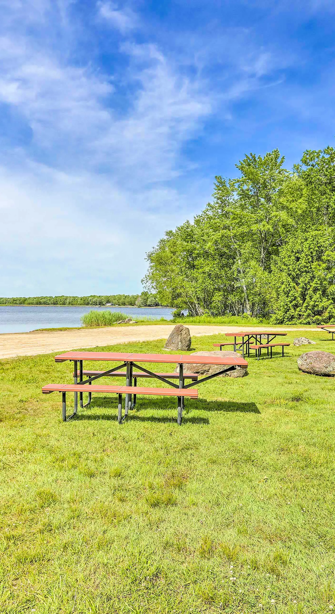 Pocono Lake House Hideaway: Hot Tub & Theater Room