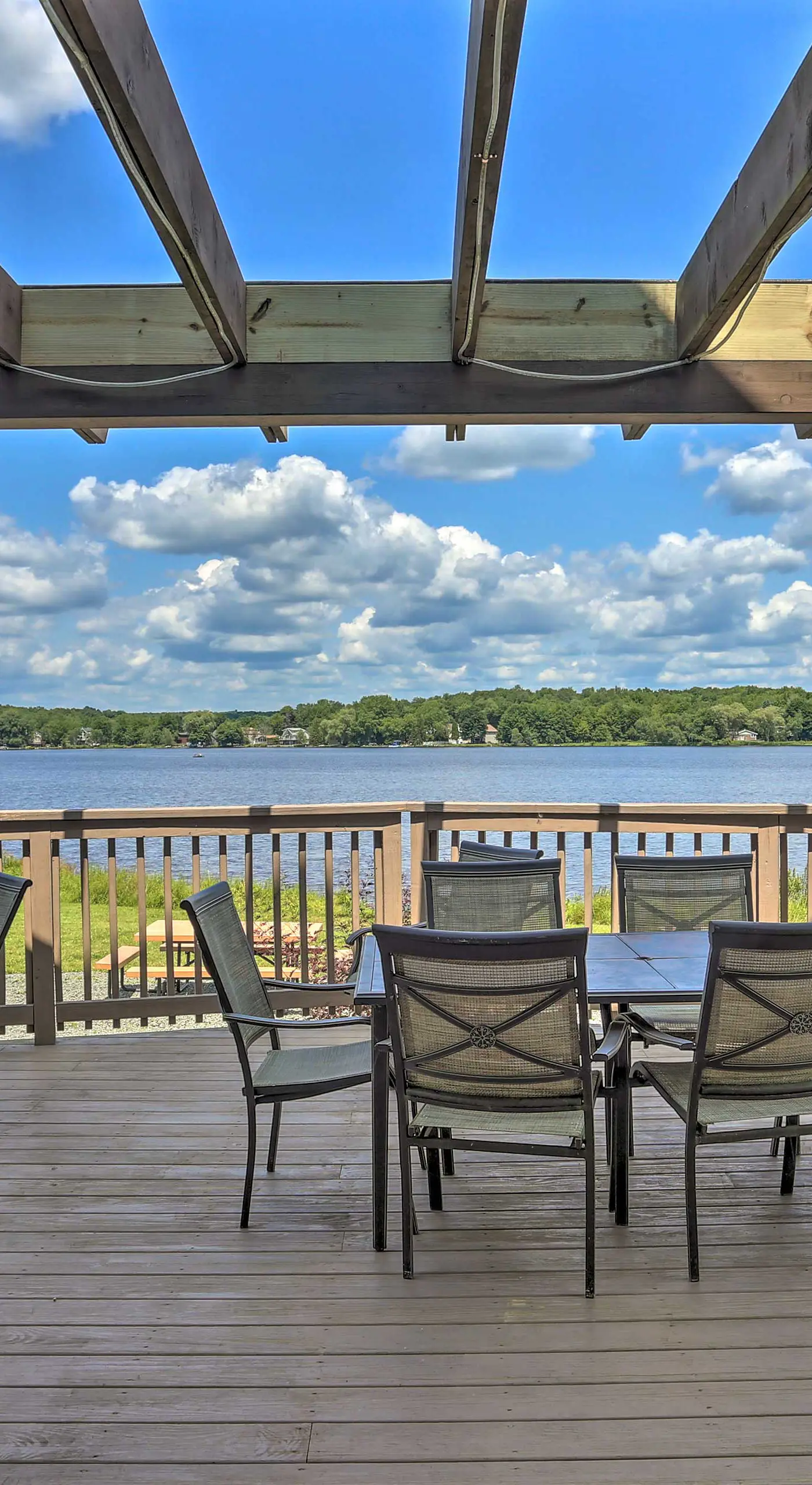 Pocono Lake House Hideaway: Hot Tub & Theater Room