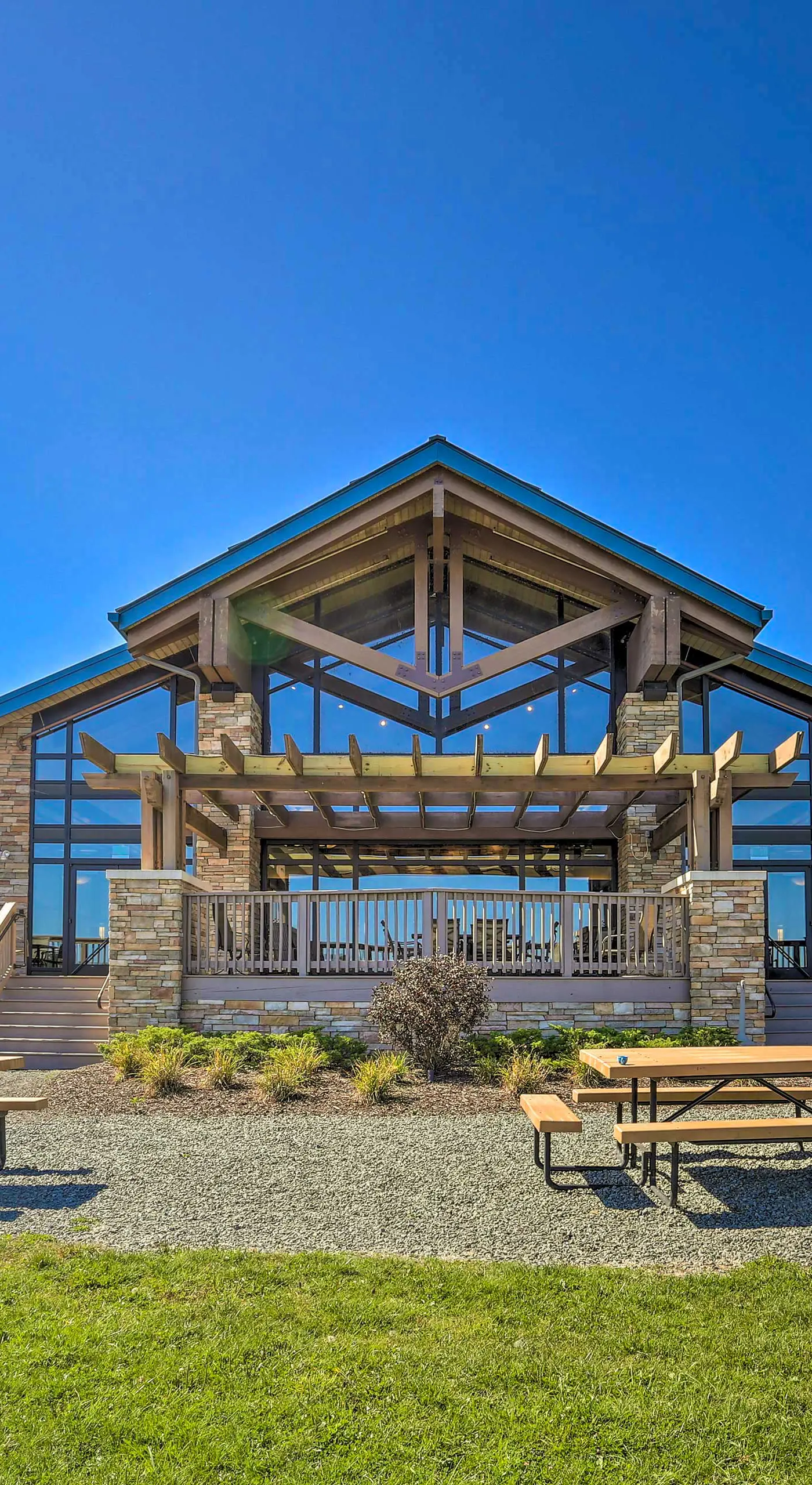 Pocono Lake House Hideaway: Hot Tub & Theater Room