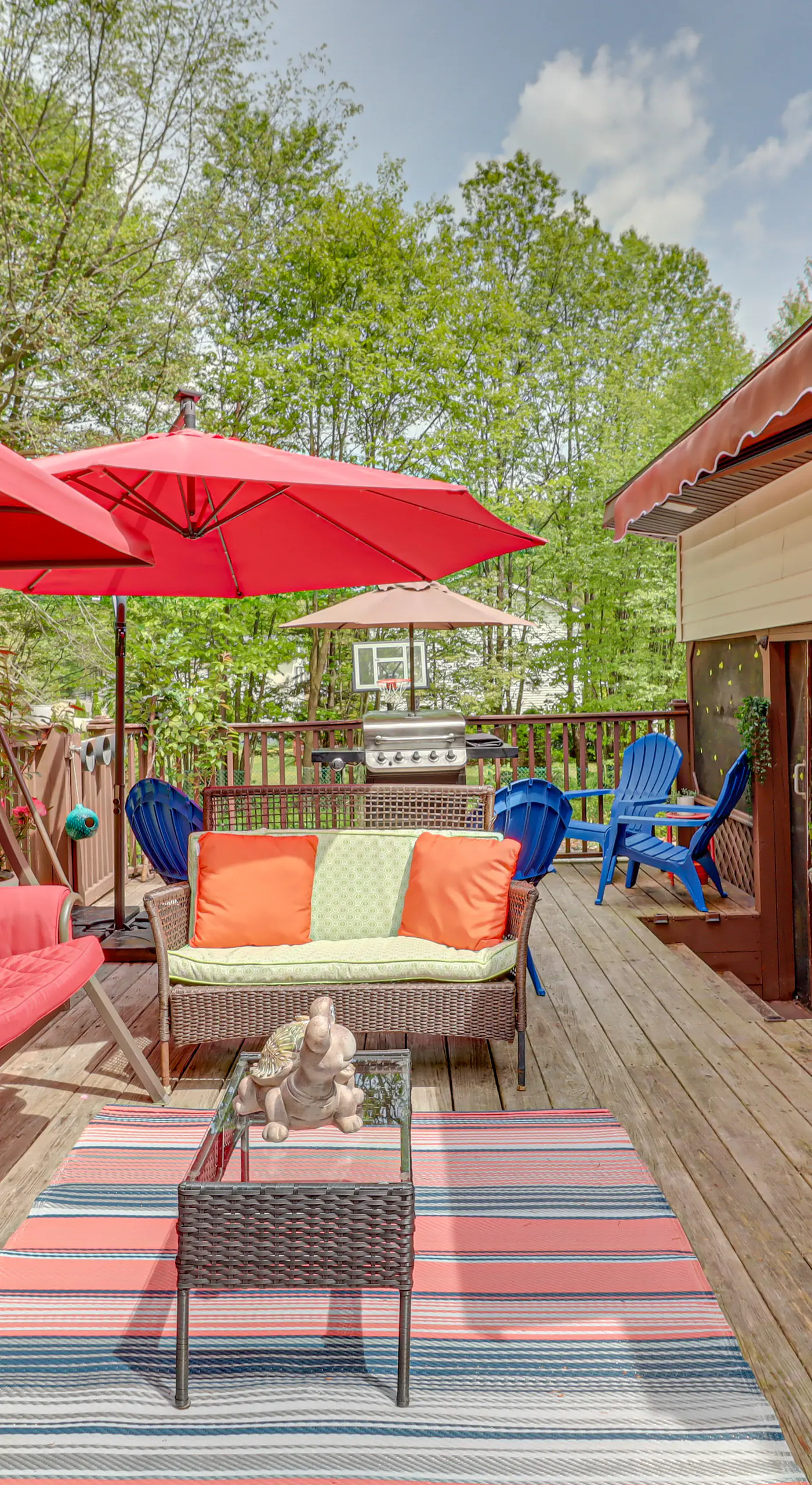 Long Pond Home w/ Hot Tub ~ 8 Mi to Kalahari!