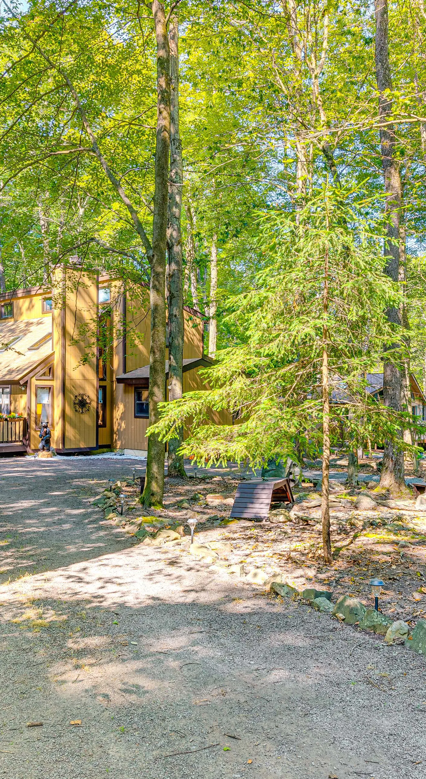 Game Room & Hot Tub: ‘Pine Bear' Pocono Lake Cabin