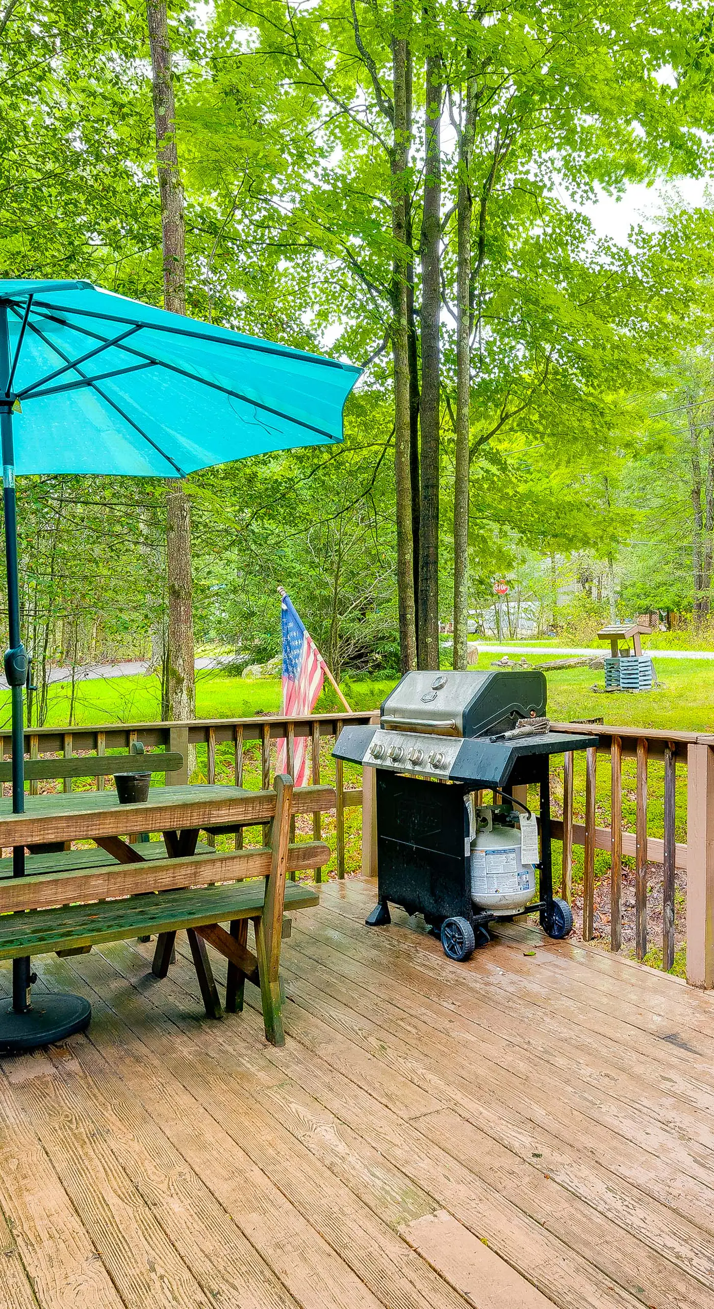 Deck & Fire Pit: Pet-Friendly Pocono Lake Abode!