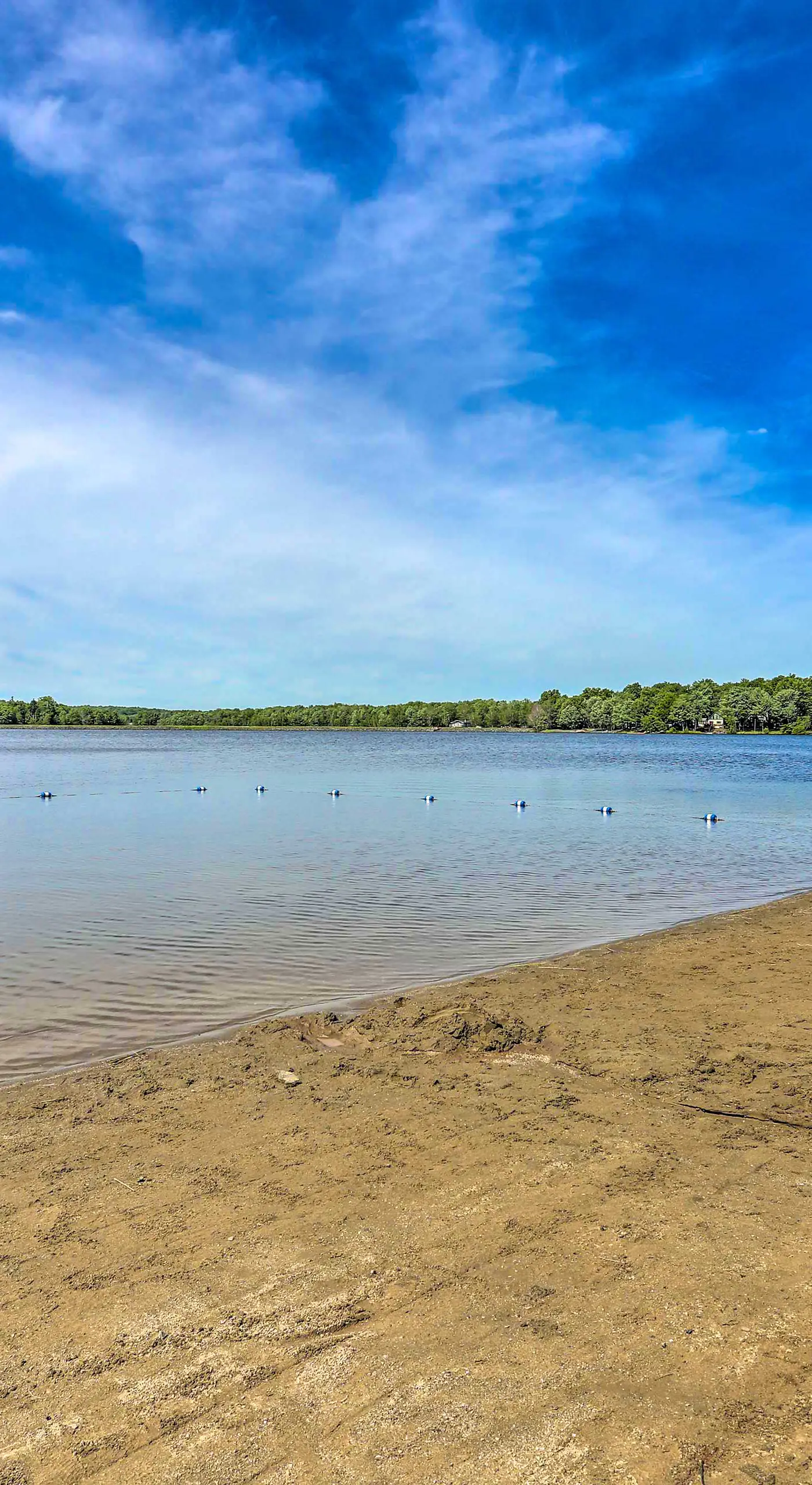 Deck & Fire Pit: Pet-Friendly Pocono Lake Abode!