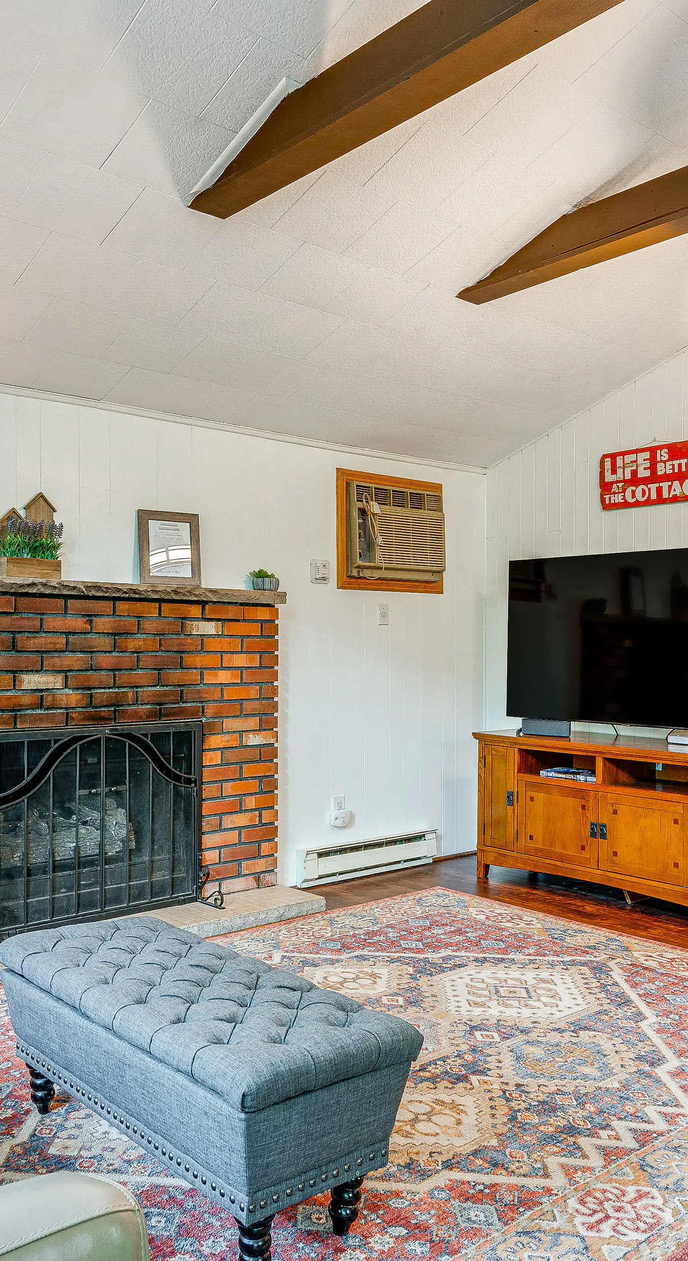 Deck & Fire Pit: Pet-Friendly Pocono Lake Abode!