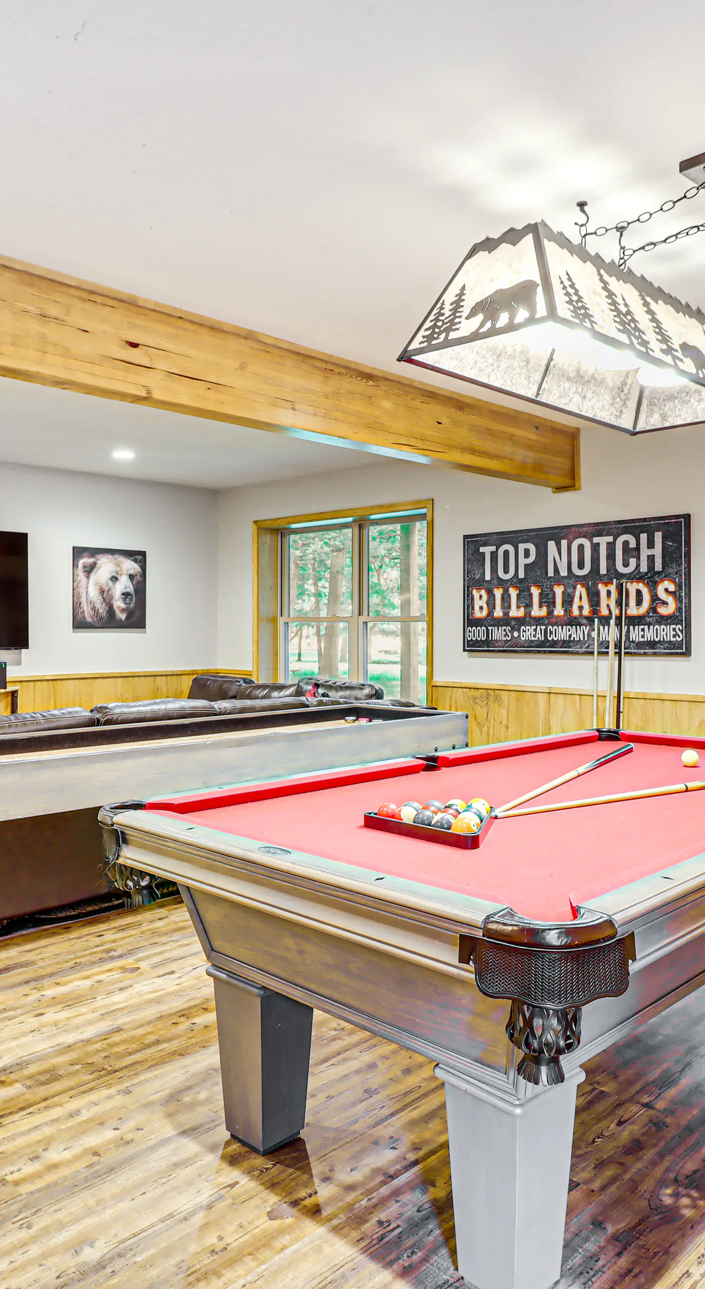 Forest Views & Hot Tub: Poconos Cozy Cabin
