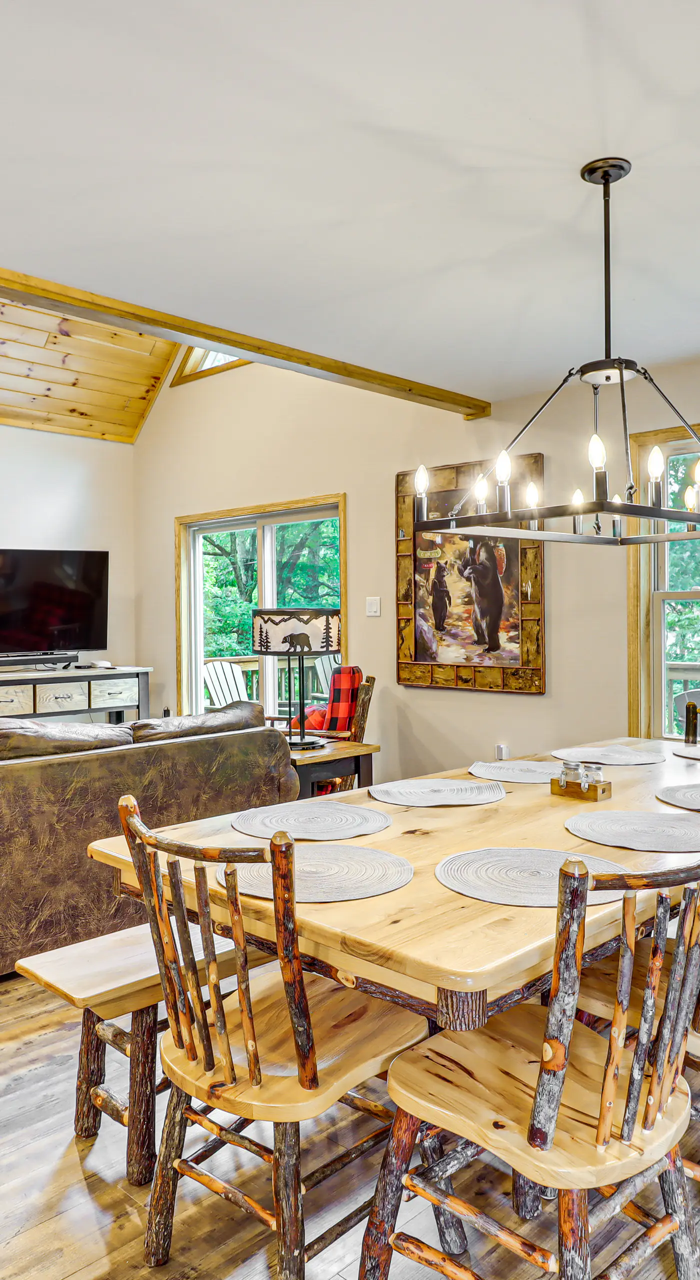 Forest Views & Hot Tub: Poconos Cozy Cabin