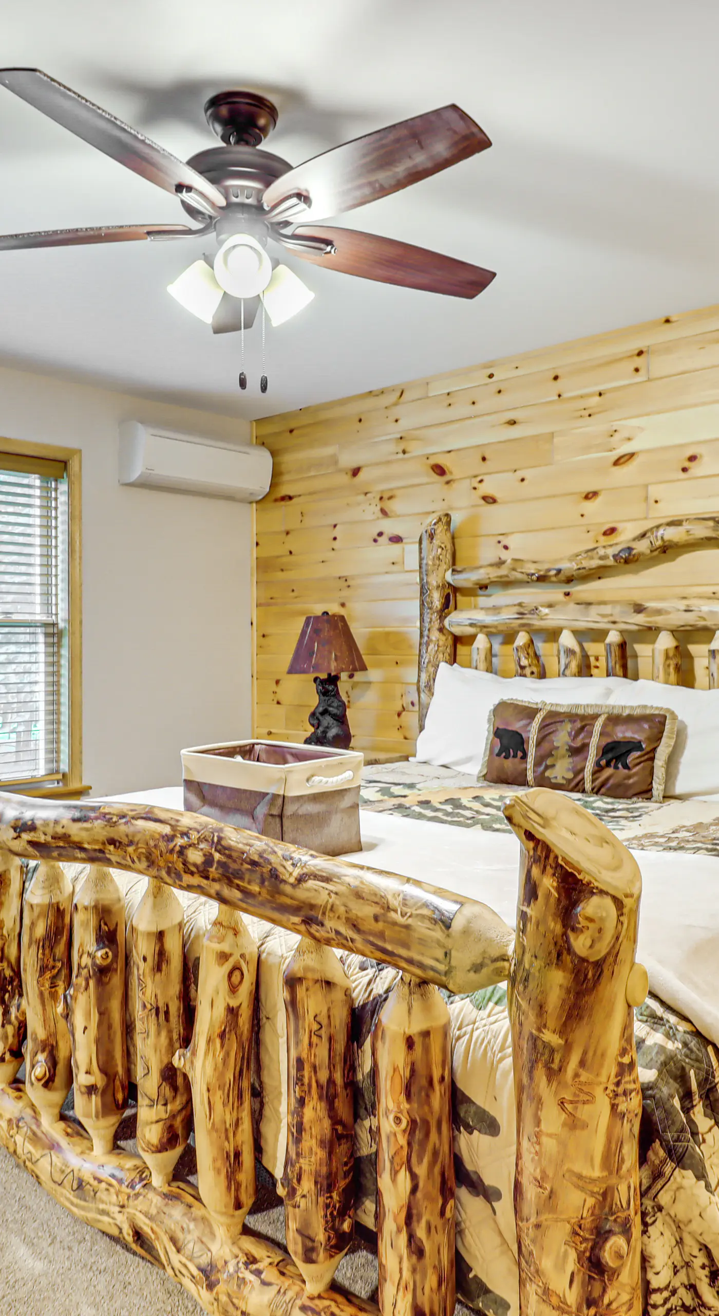 Forest Views & Hot Tub: Poconos Cozy Cabin