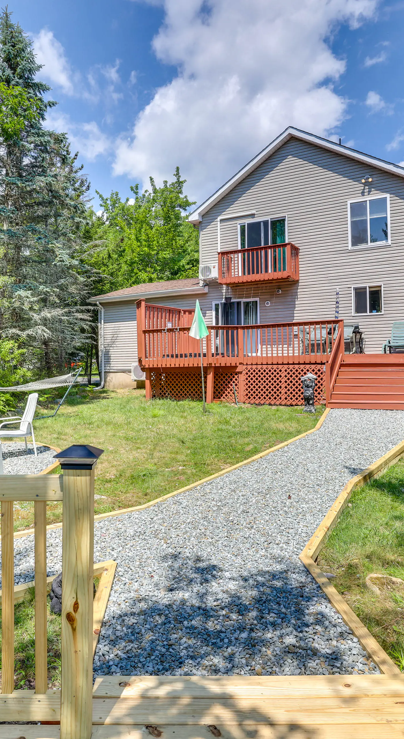 Private Hot Tub: Lakefront Poconos Home!