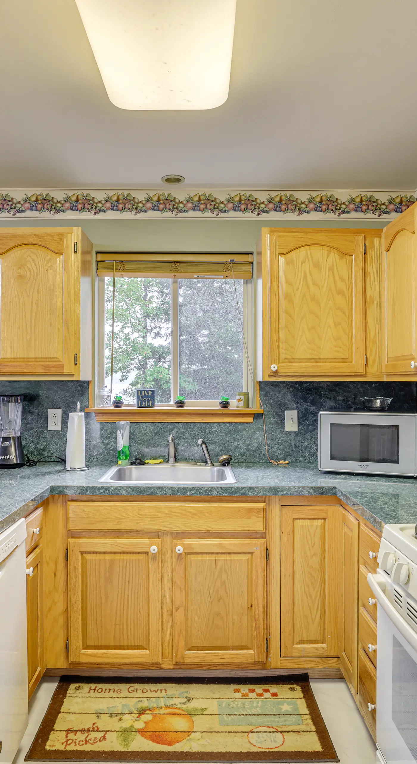 Private Hot Tub: Lakefront Poconos Home!