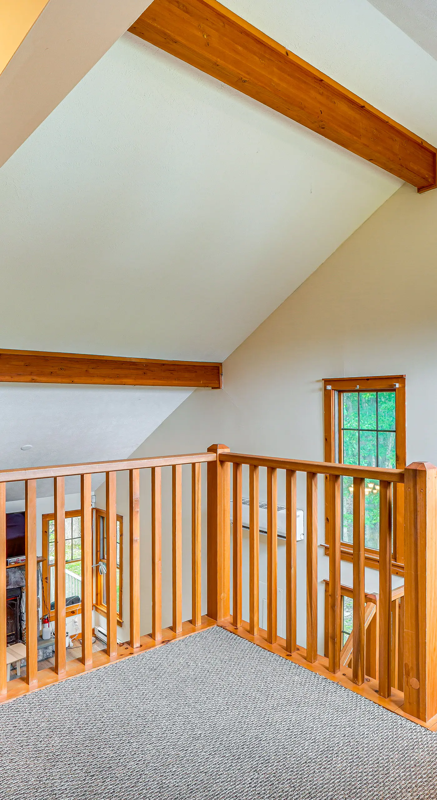 Tannersville Resort Home w/ Deck & Gas Grill!