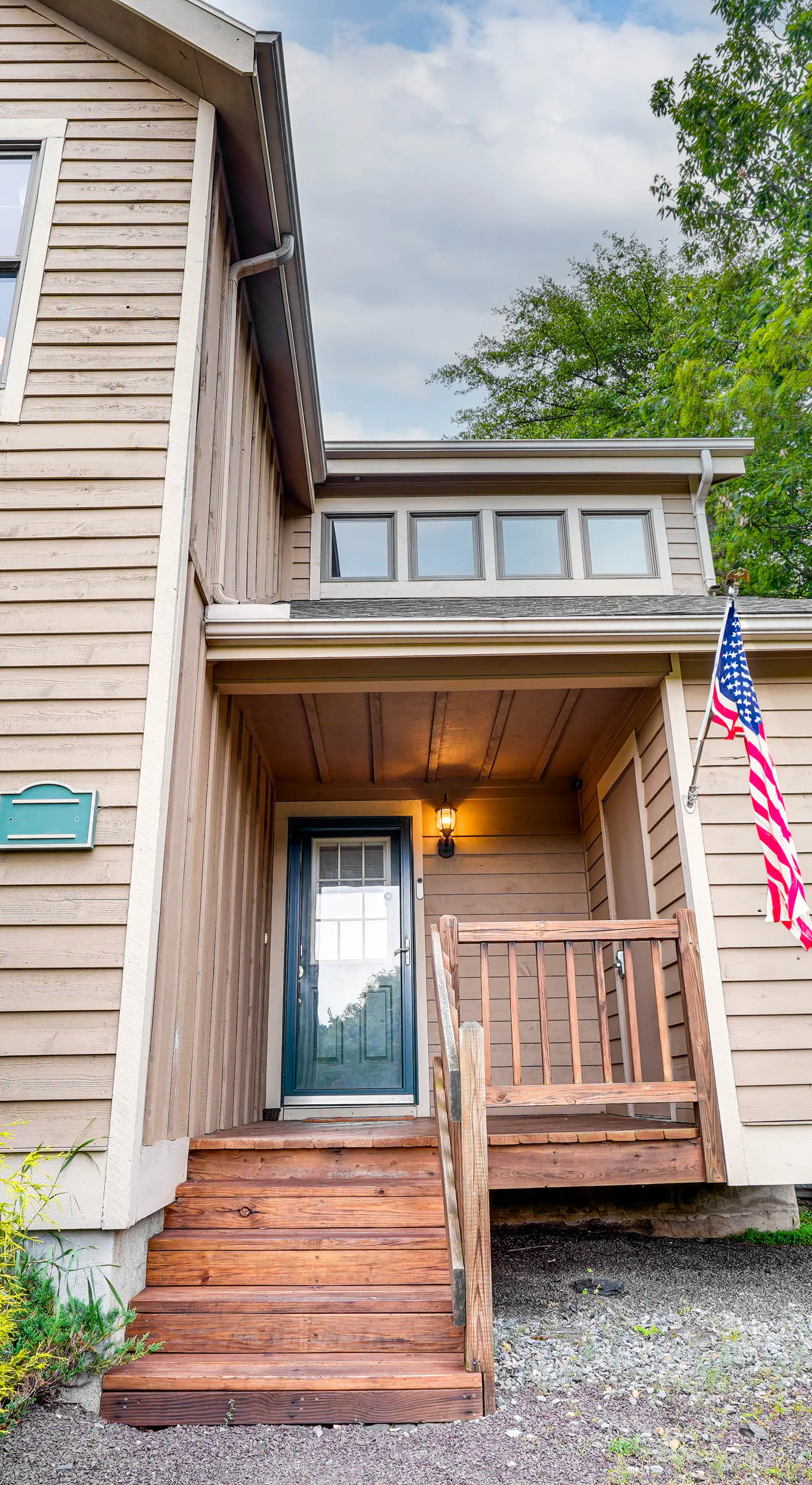 Tannersville Resort Home w/ Deck & Gas Grill!