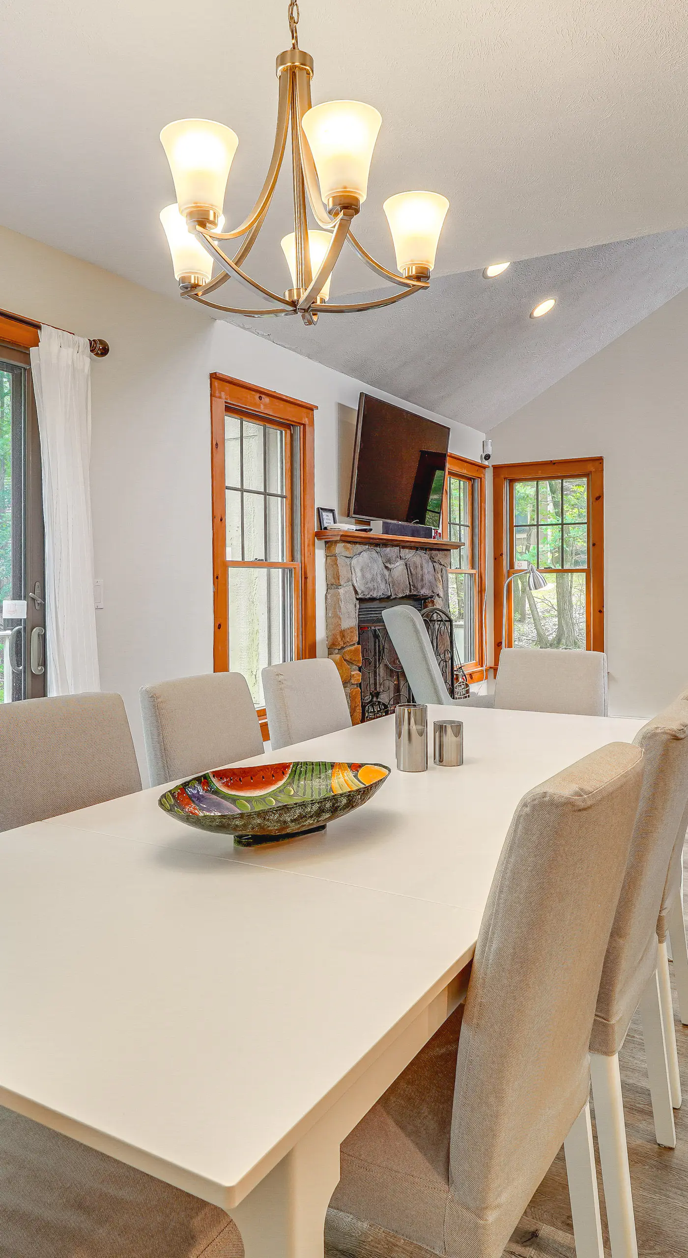 Tannersville Resort Home w/ Deck & Gas Grill!