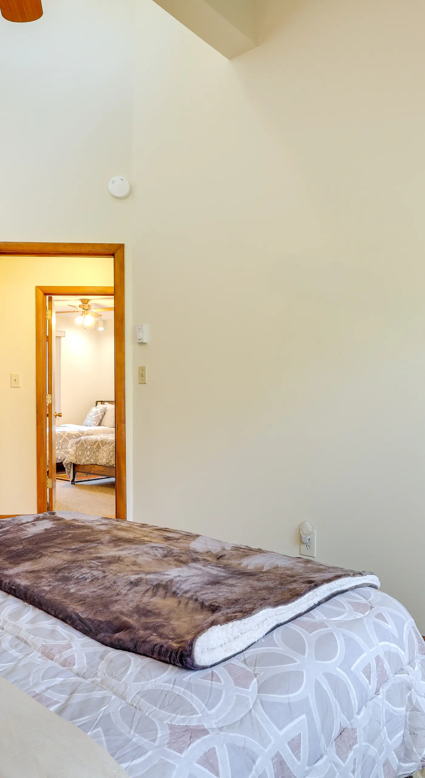 Near Water Parks: Pet-Friendly Tobyhanna Getaway!