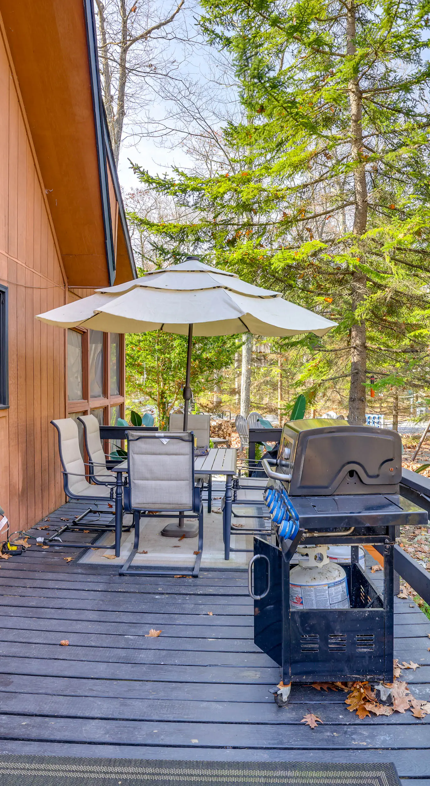 Private Hot Tub & Game Room: Pocono Family Cabin!