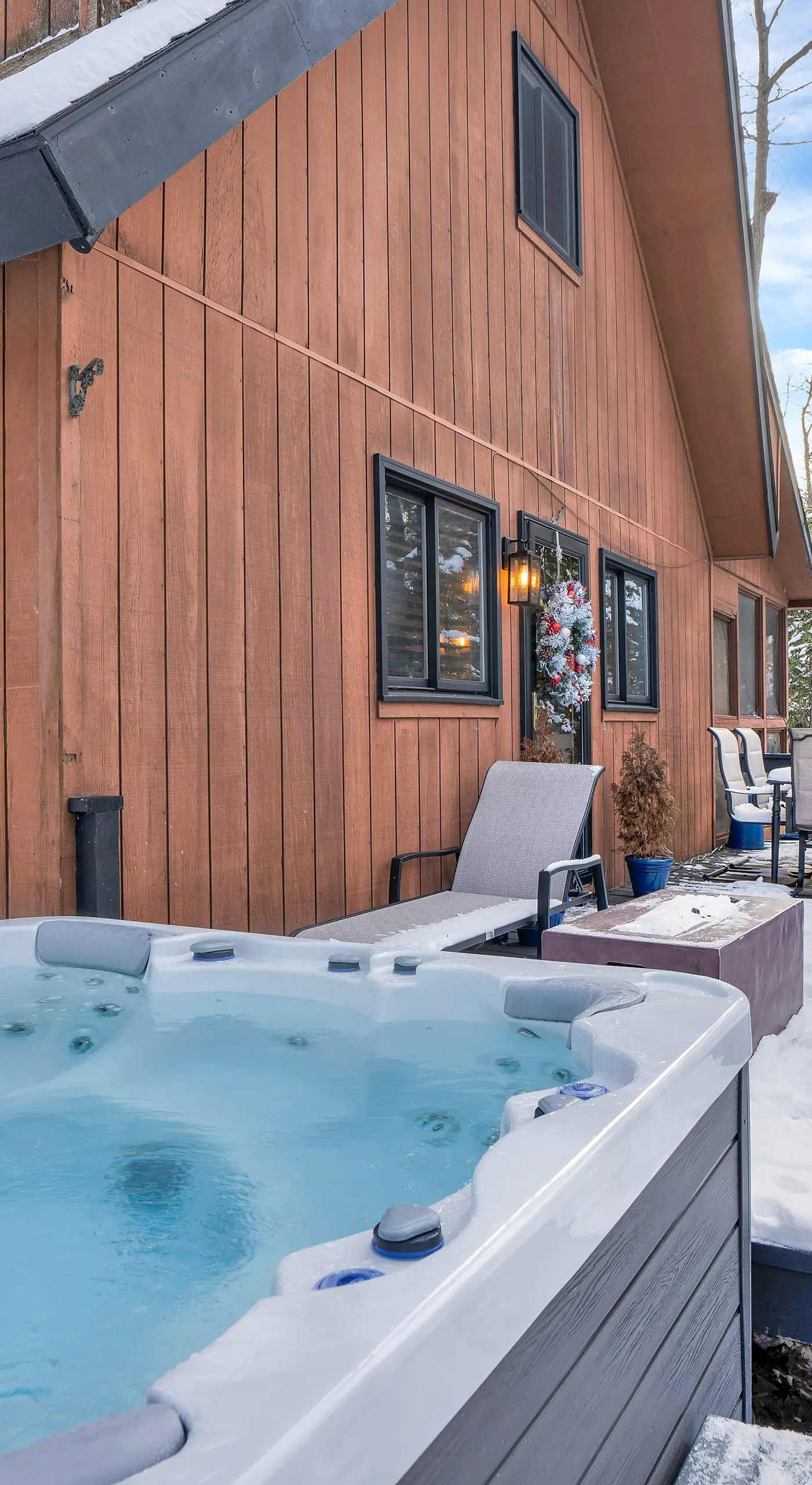 Private Hot Tub & Game Room: Pocono Family Cabin!