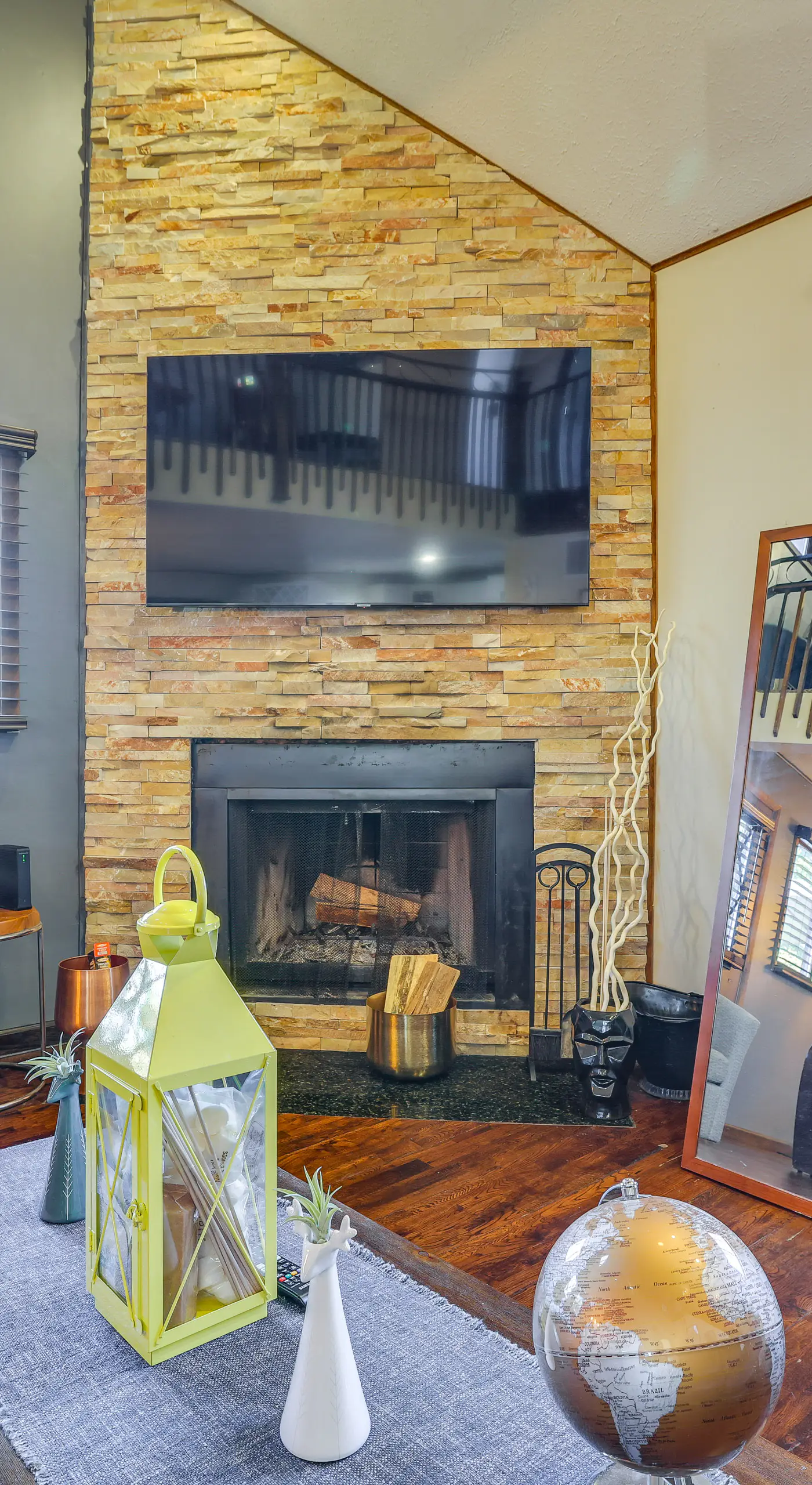 Private Hot Tub & Game Room: Pocono Family Cabin!