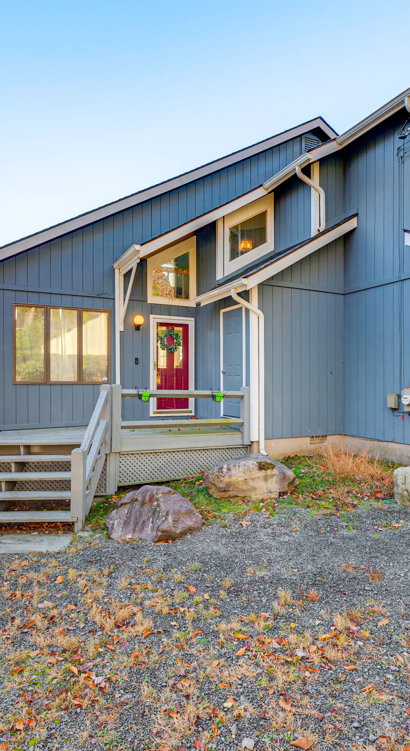 Lakefront Cabin: Kayaks, Paddle Boards & Fishing