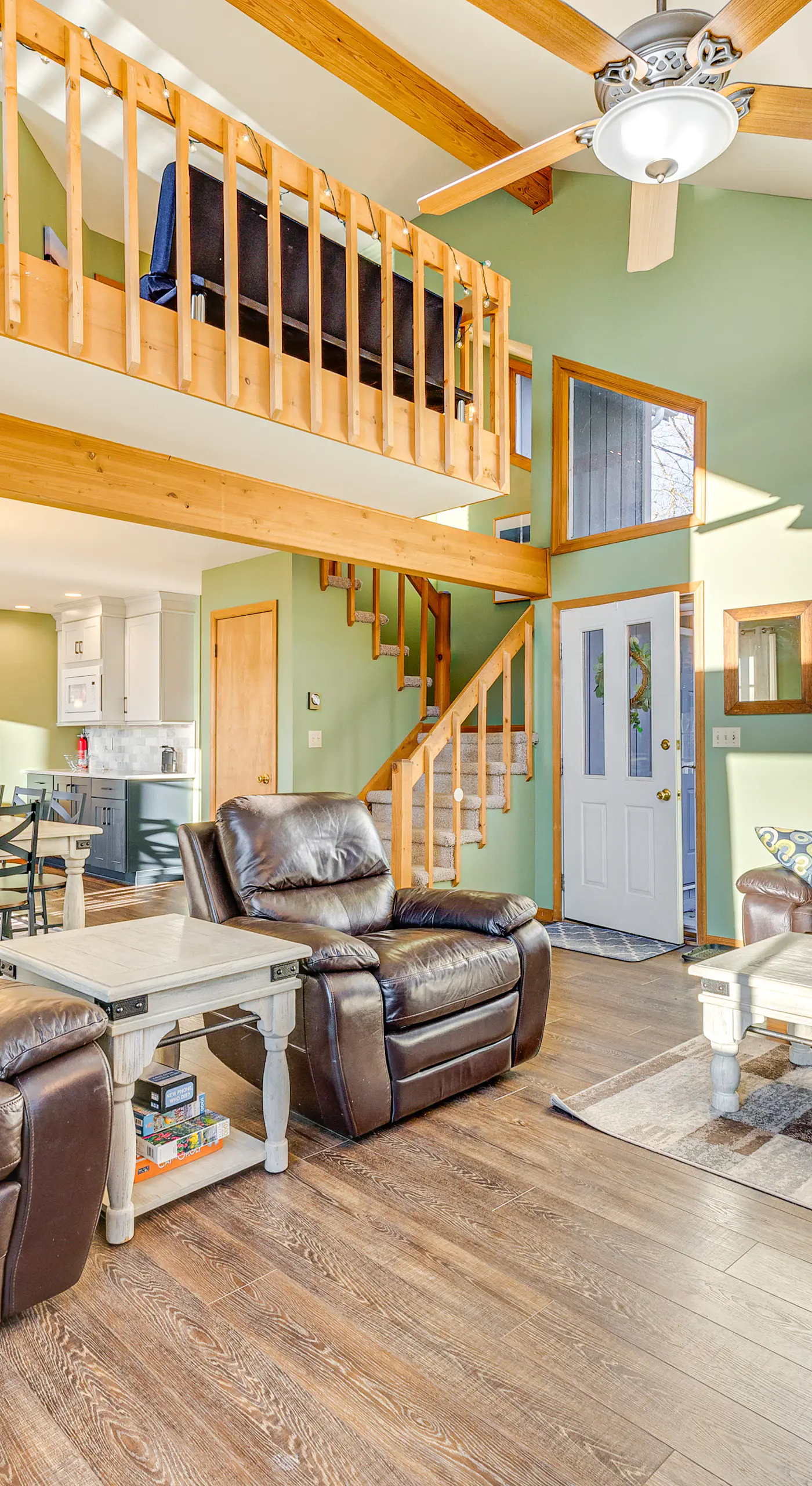 Lakefront Cabin: Kayaks, Paddle Boards & Fishing