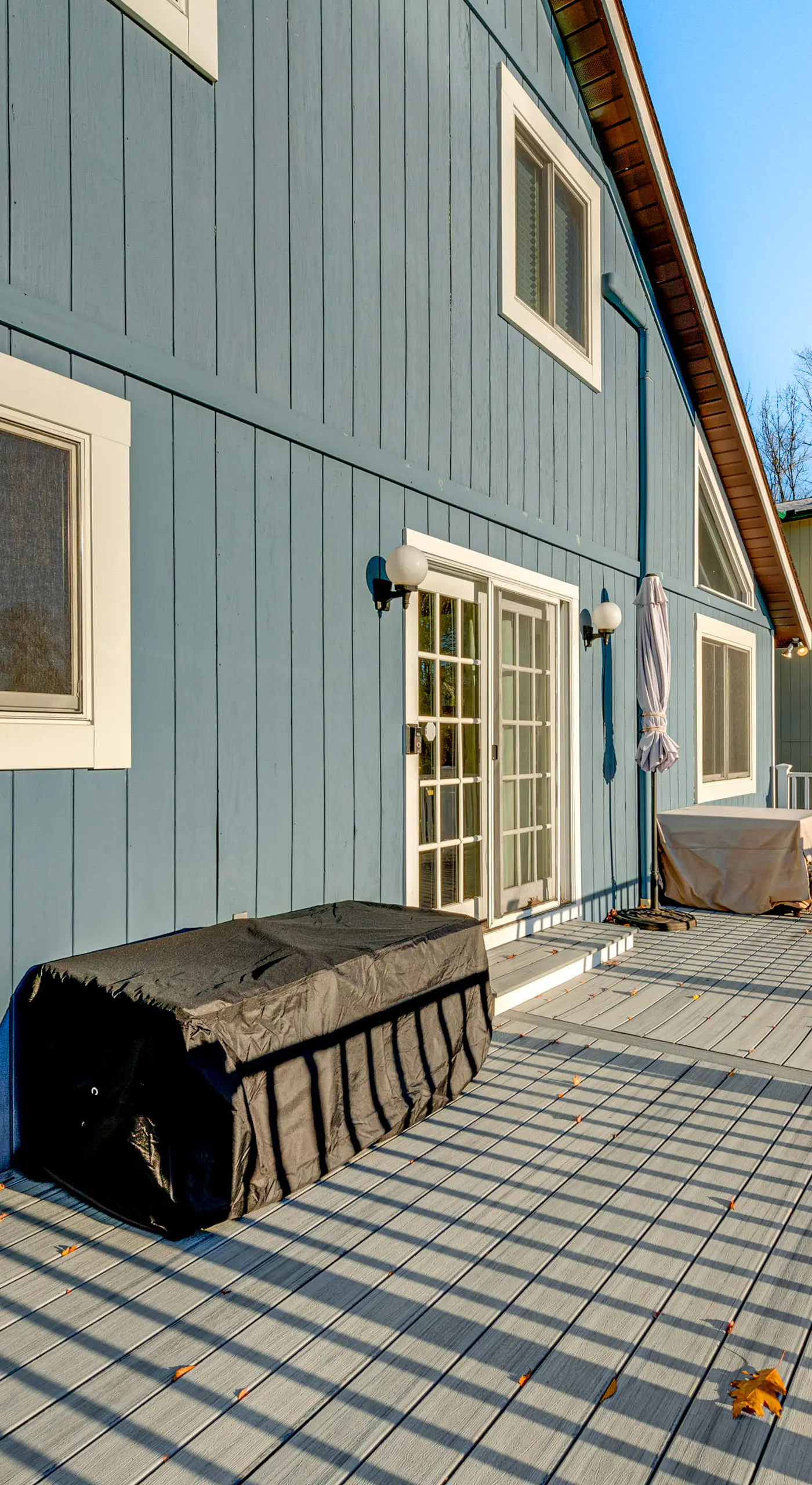 Lakefront Cabin: Kayaks, Paddle Boards & Fishing