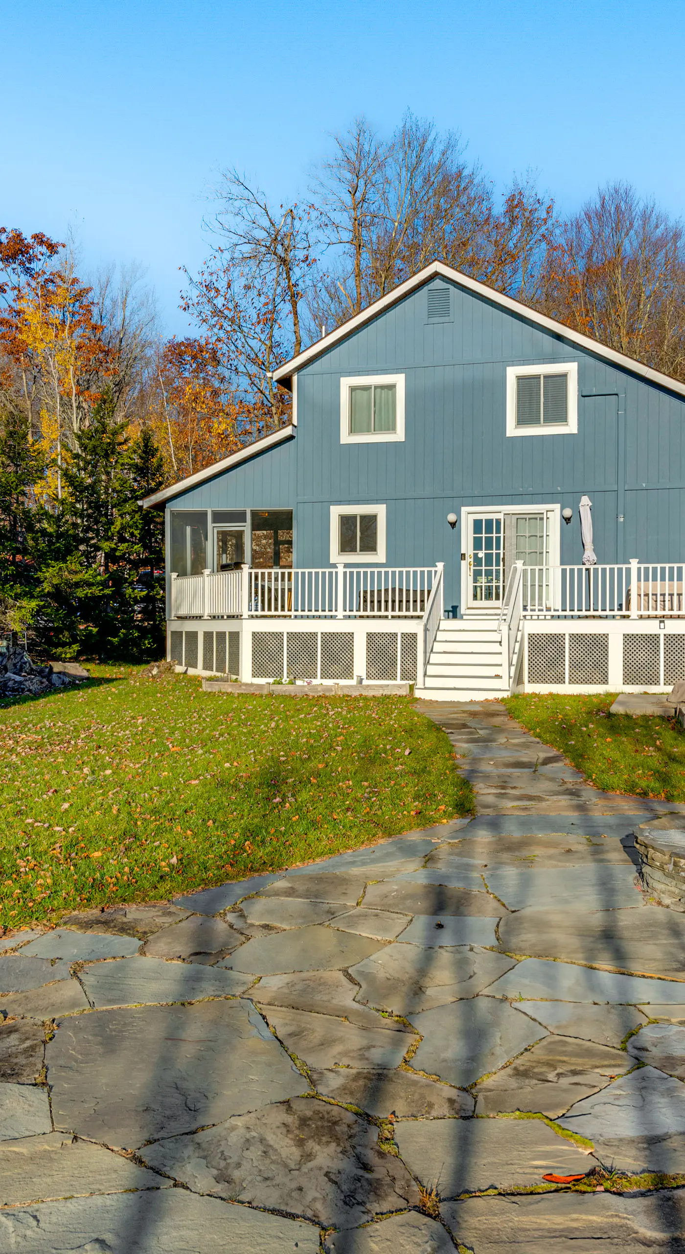Lakefront Cabin: Kayaks, Paddle Boards & Fishing
