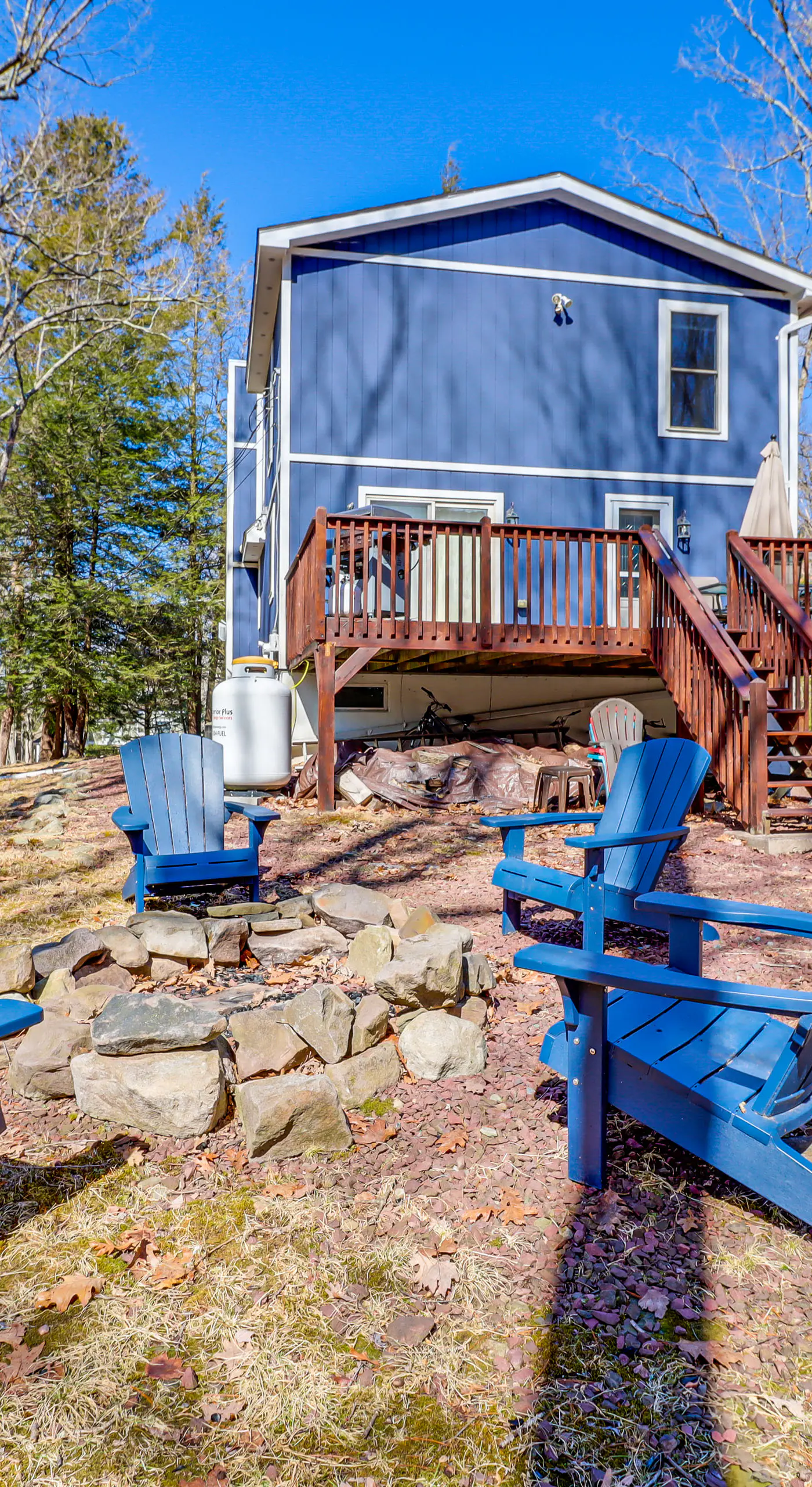 Walk to Lake Harmony: Family Retreat w/ Decks!