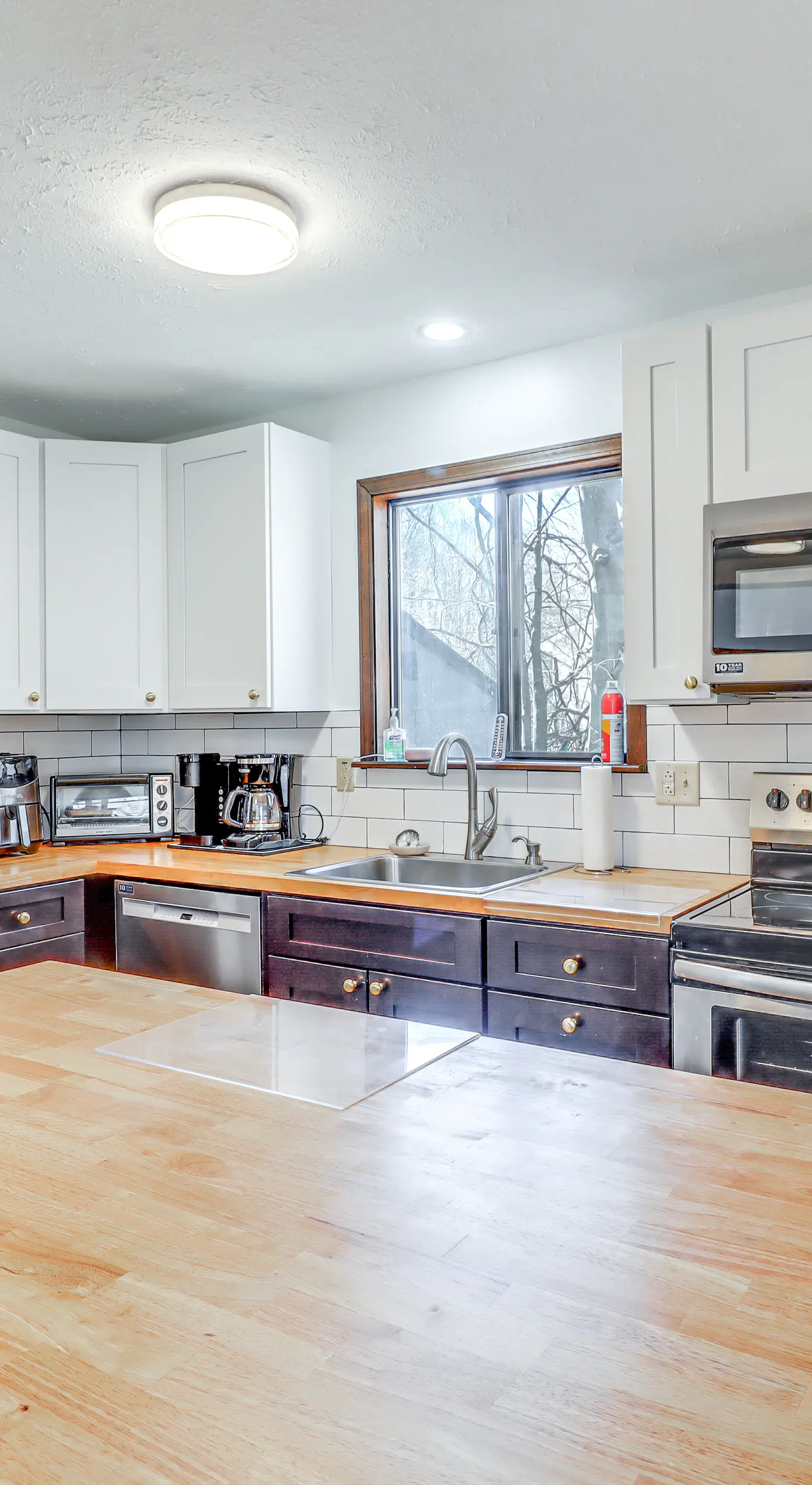3 Mi to Tobyhanna State Park: Home w/ Serene Deck!