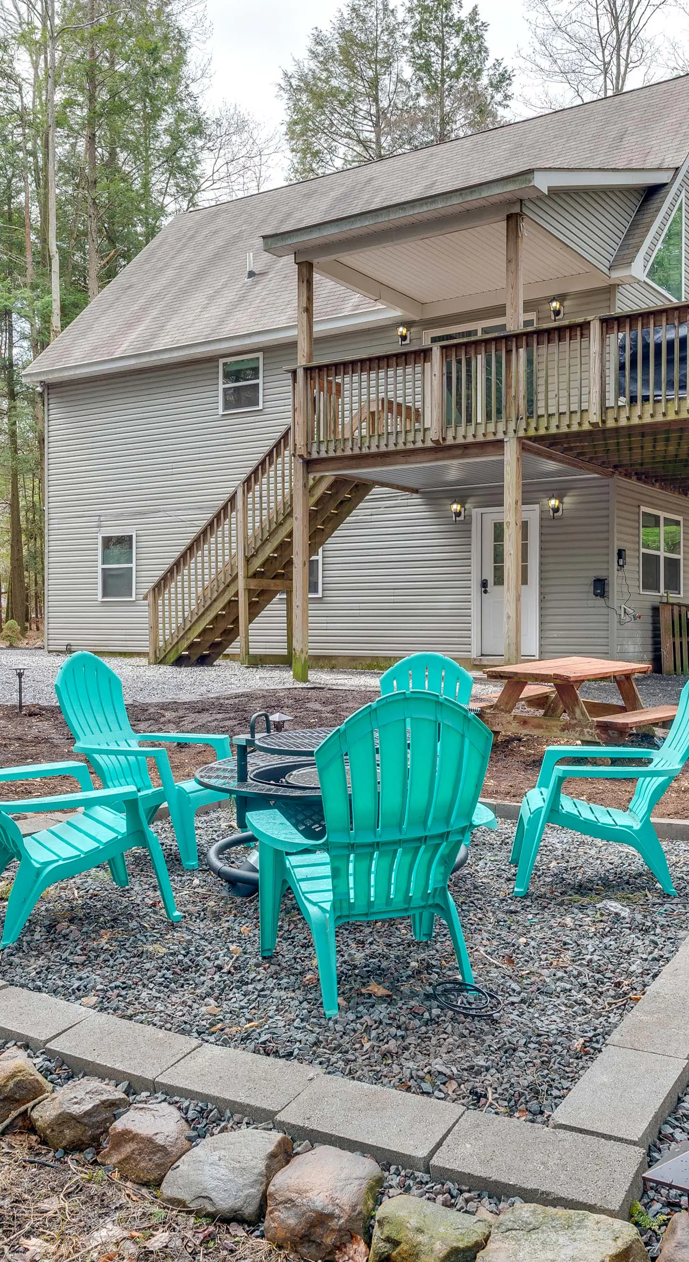 Lakefront Poconos Cabin w/ Deck & Game Room
