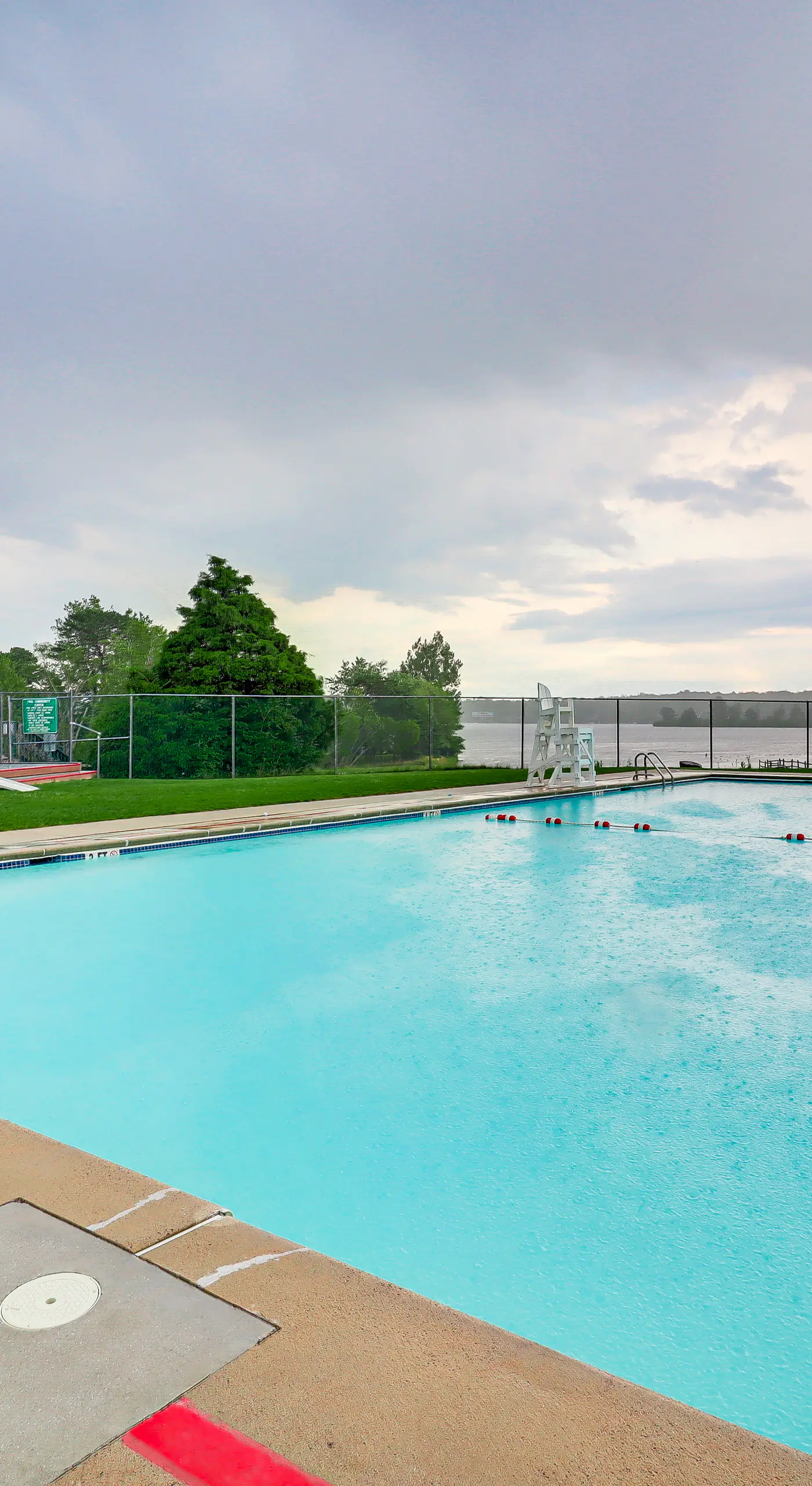 Lake & Pool Access: Poconos Family Getaway!