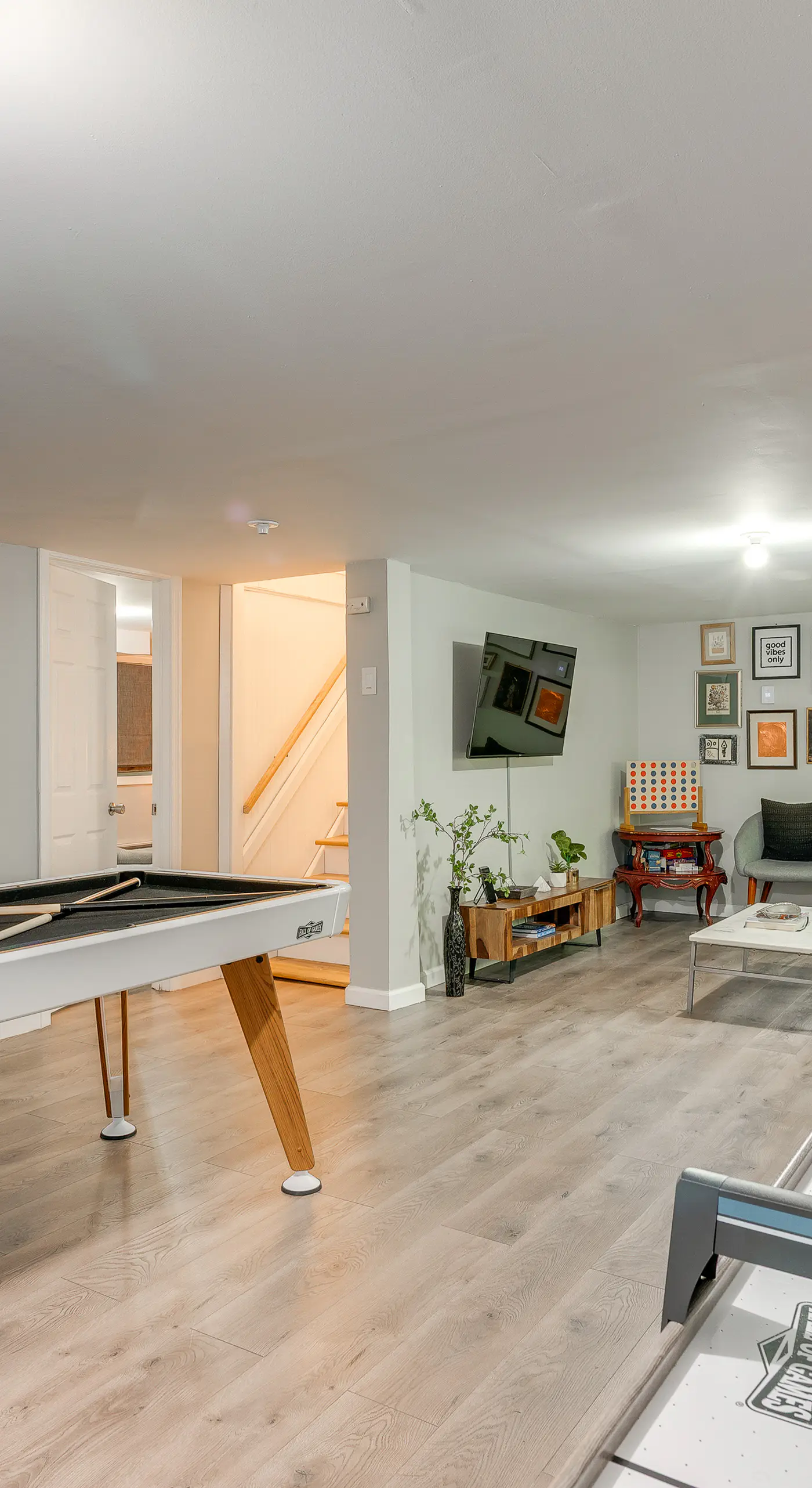 Game Room & Deck: Family Home in Tobyhanna!