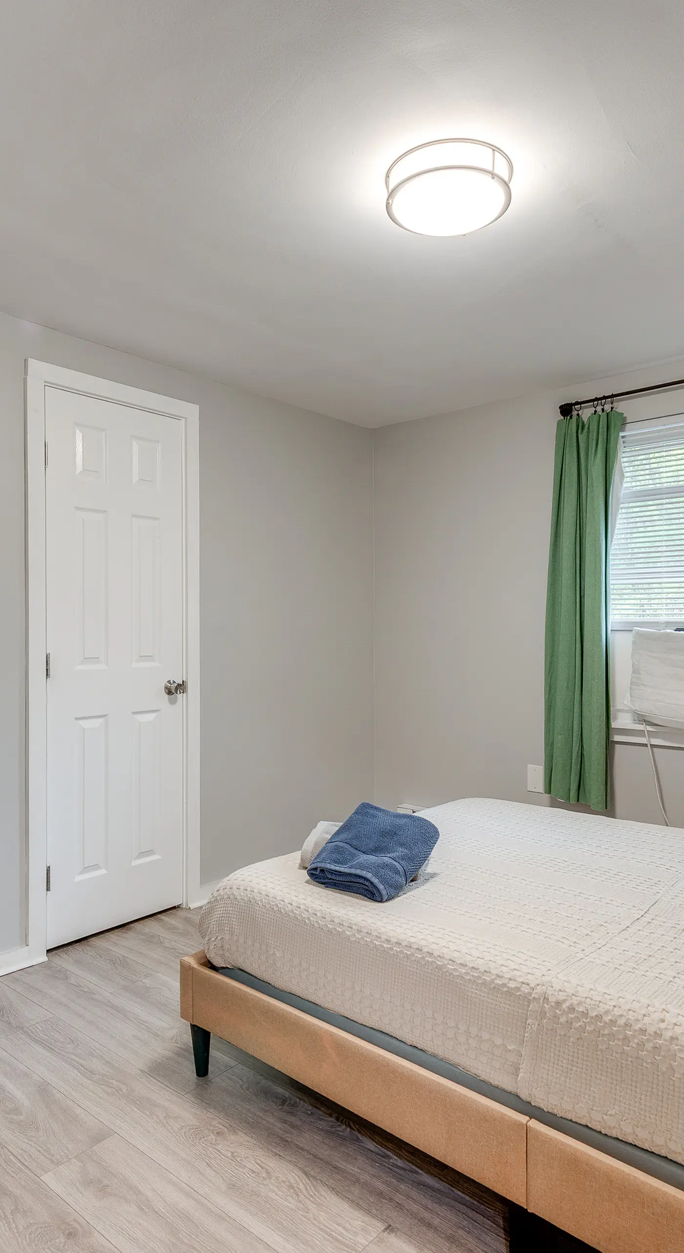 Game Room & Deck: Family Home in Tobyhanna!